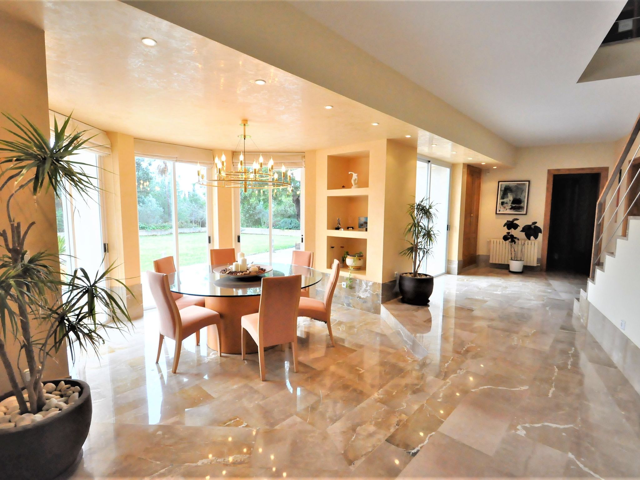 Villa con piscina y pista de tenis privada ideal para familias.  - WiFi Gratis - Outside
