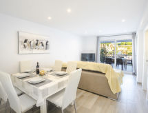 Lago y Mar: Ruim appartement op 90 meter van zee en meer in Port d'Alcúdia - thumbnail 1