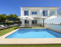 Vakantiehuis met meerzicht en privézwembad in Port d'Alcúdia - thumbnail 1