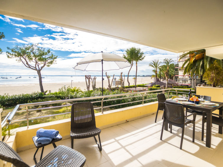 Search and Stay destination Alcúdia, IB - Spain from AU$ 210. Vista al Mar