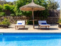 Vrijstaande finca met privézwembad op 10.000m² grond bij Llubí - thumbnail 4