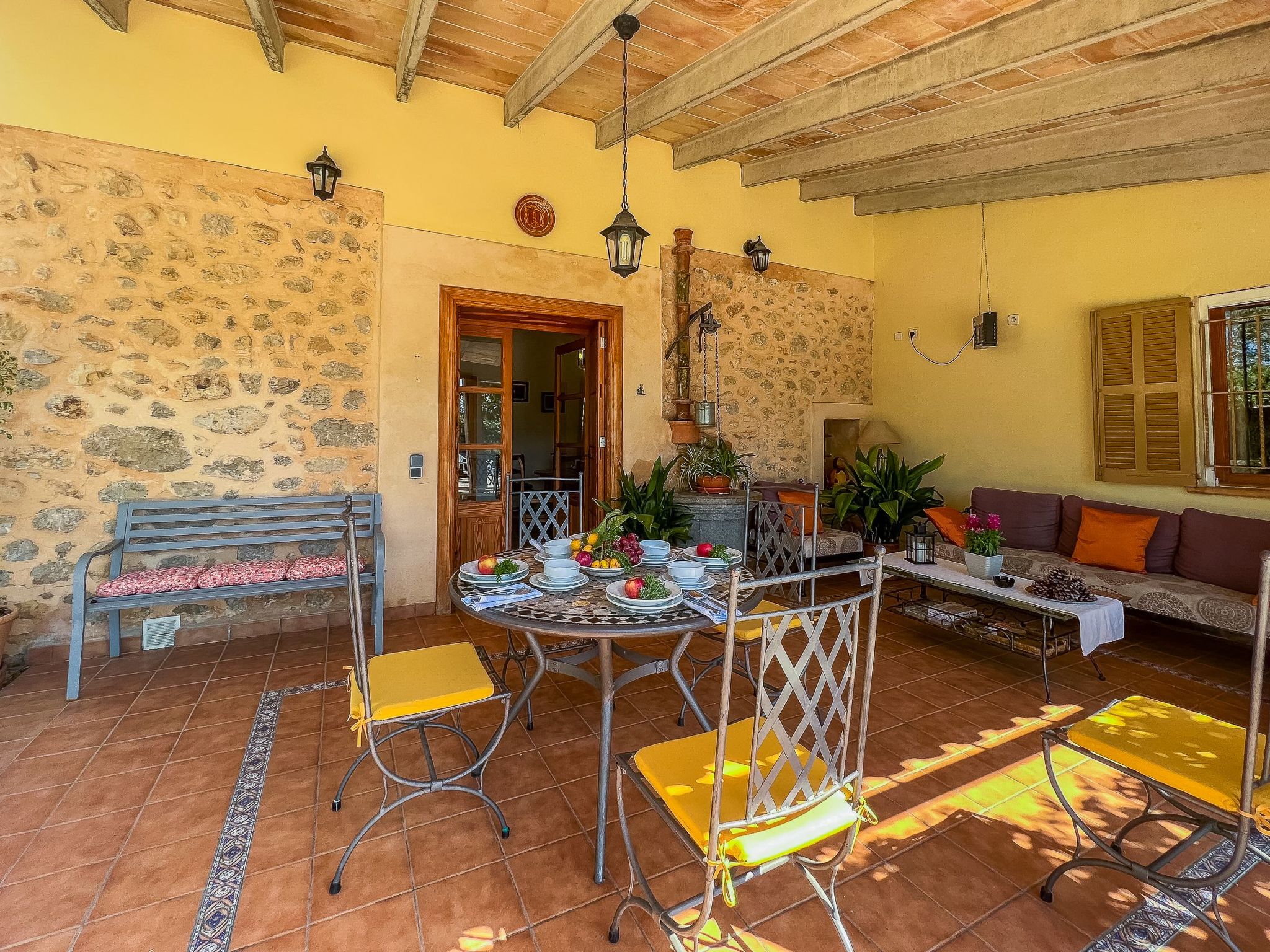 "Sa Sini" mit Terrasse-Dedans