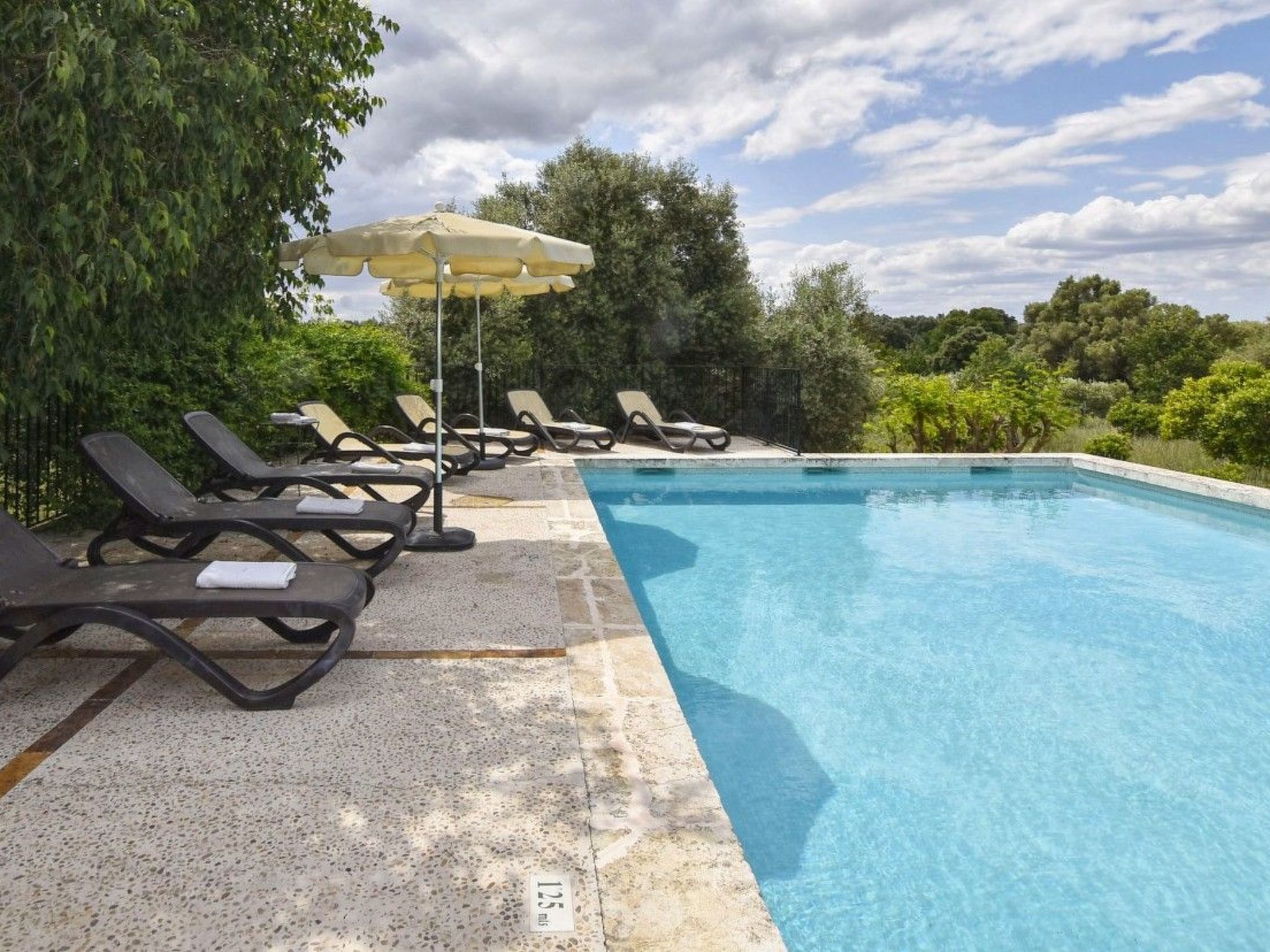 Ferienvilla mit privatem Pool - Image-tags.info