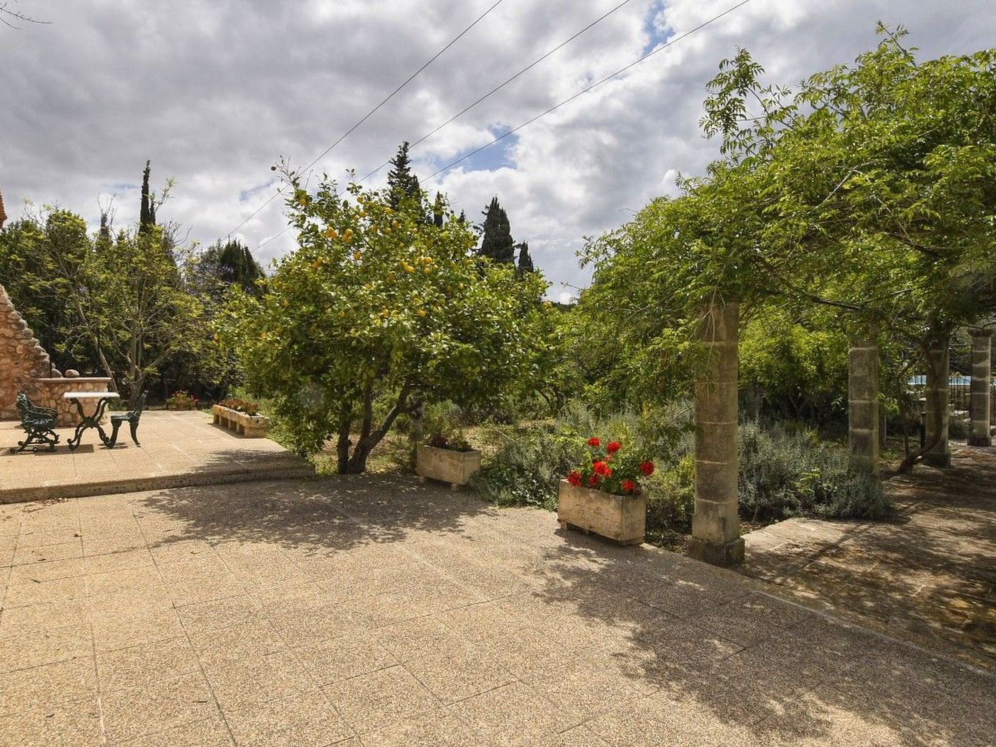 Ferienvilla mit privatem Pool - Buiten