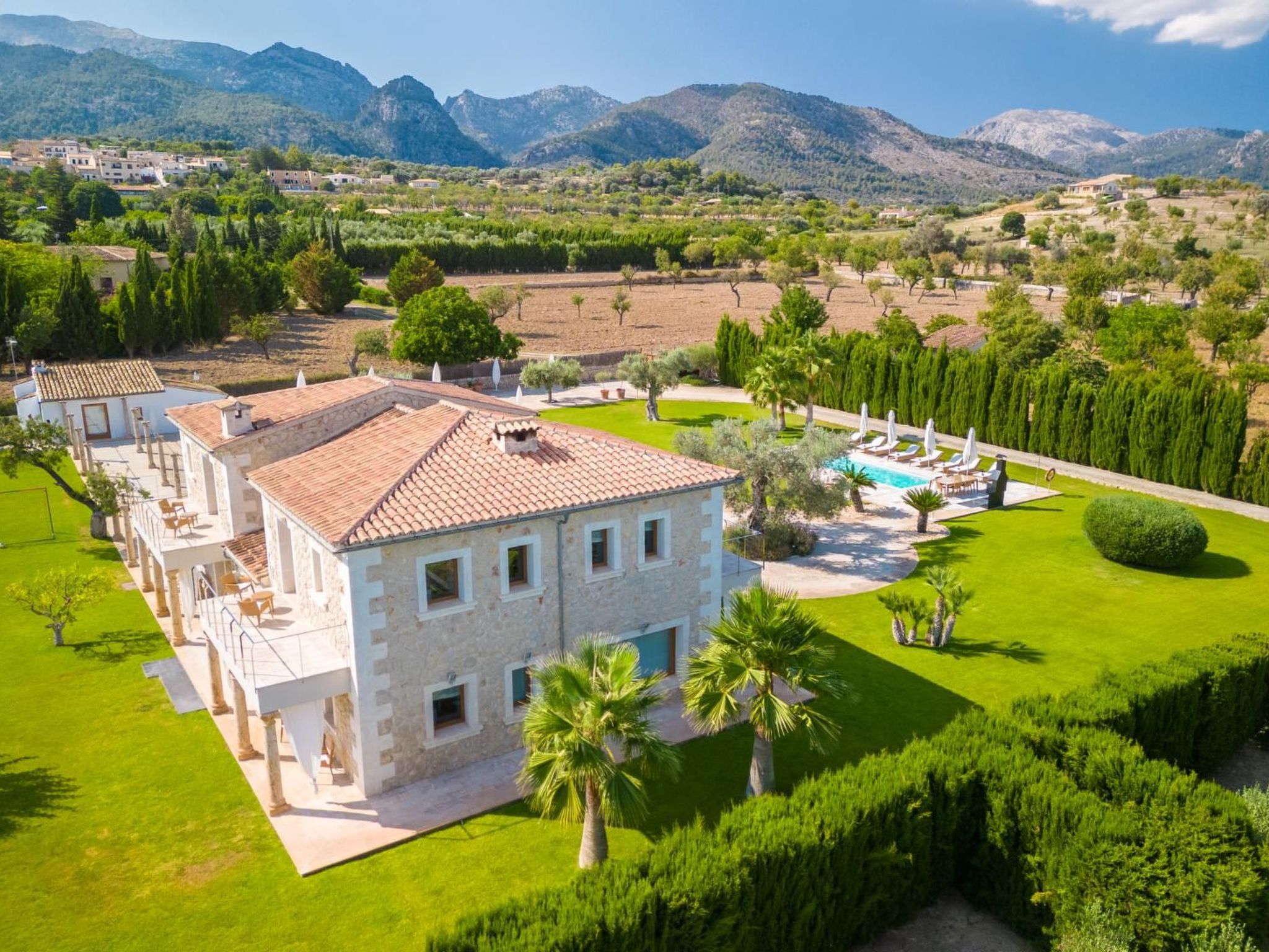 Villa mit Jacuzzi - Image-tags.info