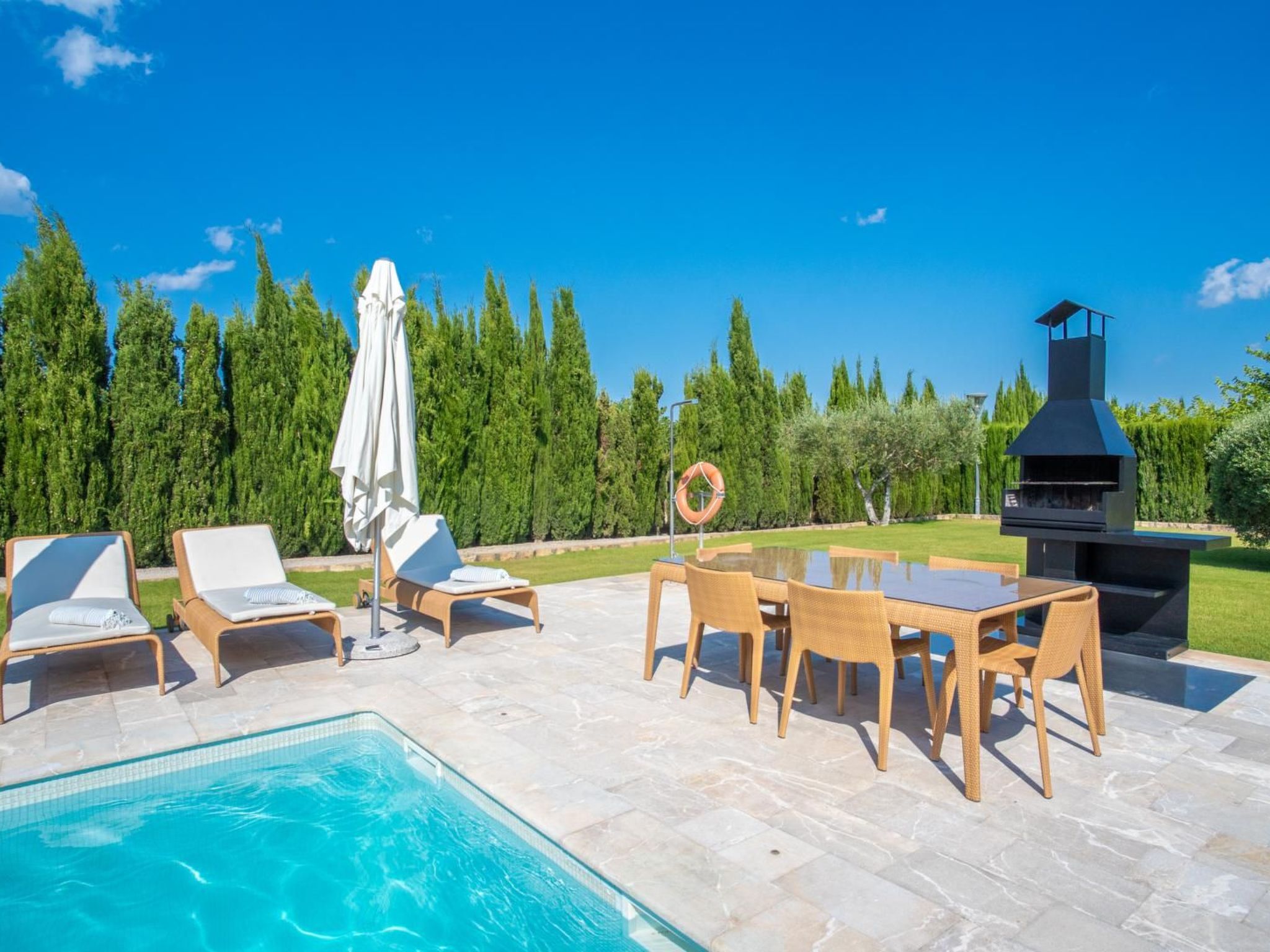 Villa mit Jacuzzi - Image-tags.info