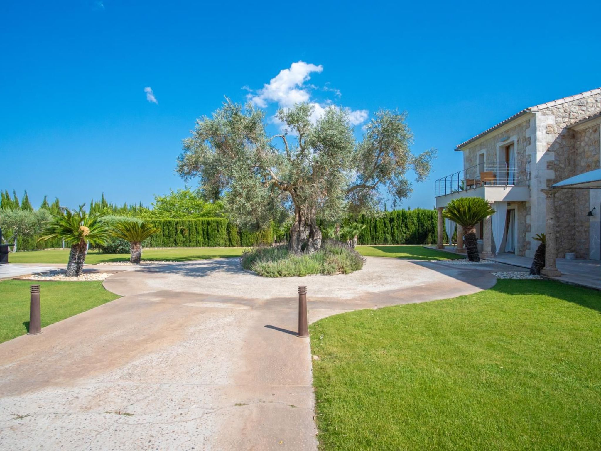 Villa mit Jacuzzi - Image-tags.info