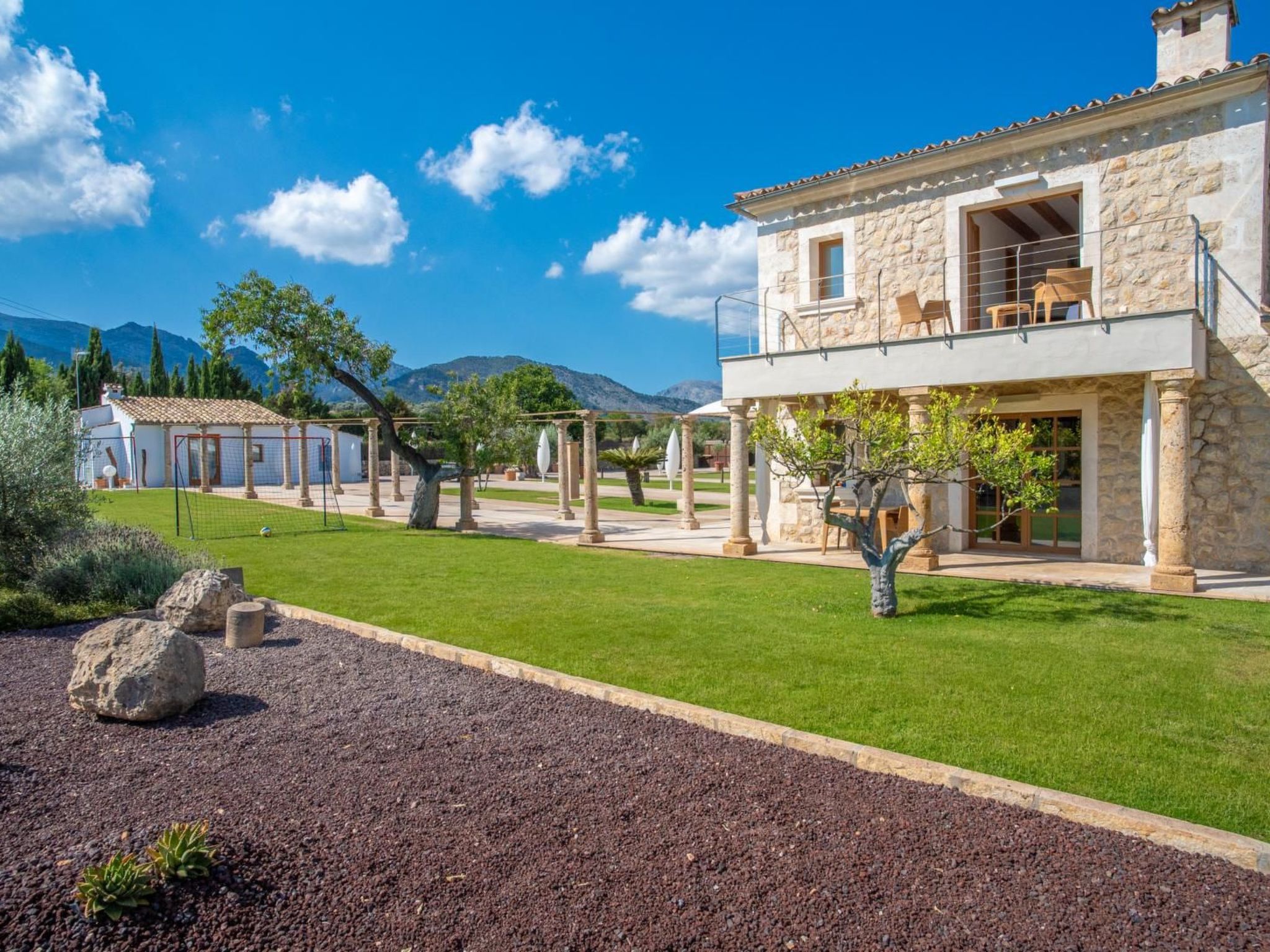 Villa mit Jacuzzi - Image-tags.info