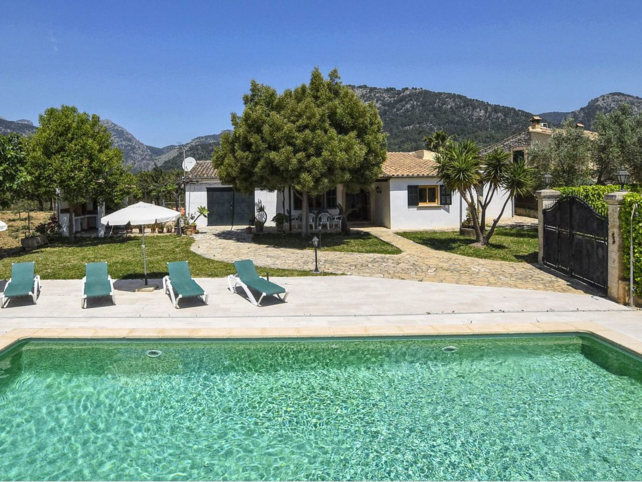 Gemütliches Ferienhaus in Selva mit Privatem Pool