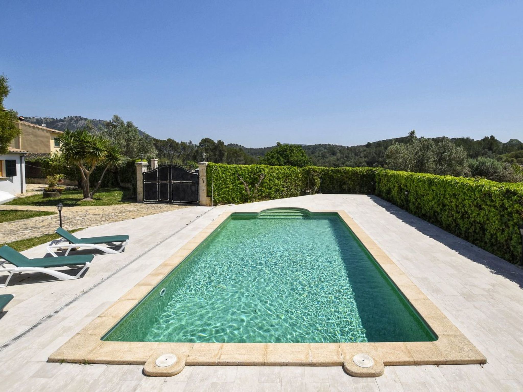 Gemütliches Ferienhaus in Selva mit Privatem Pool-Draußen