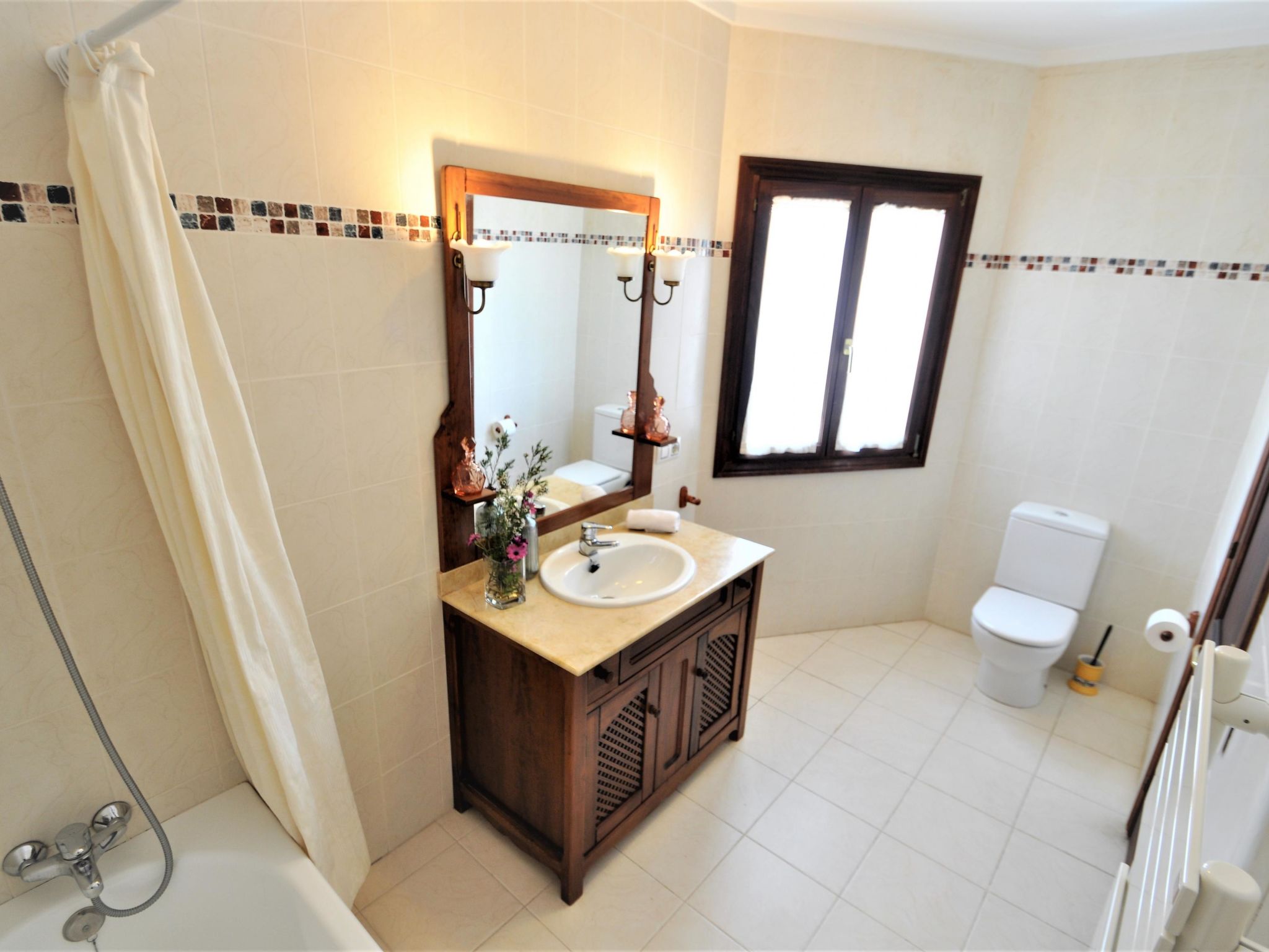 Villa SON RUBI en Selva (Serra de Tramuntana) con barbacoa y piscina privada- V - Binnen