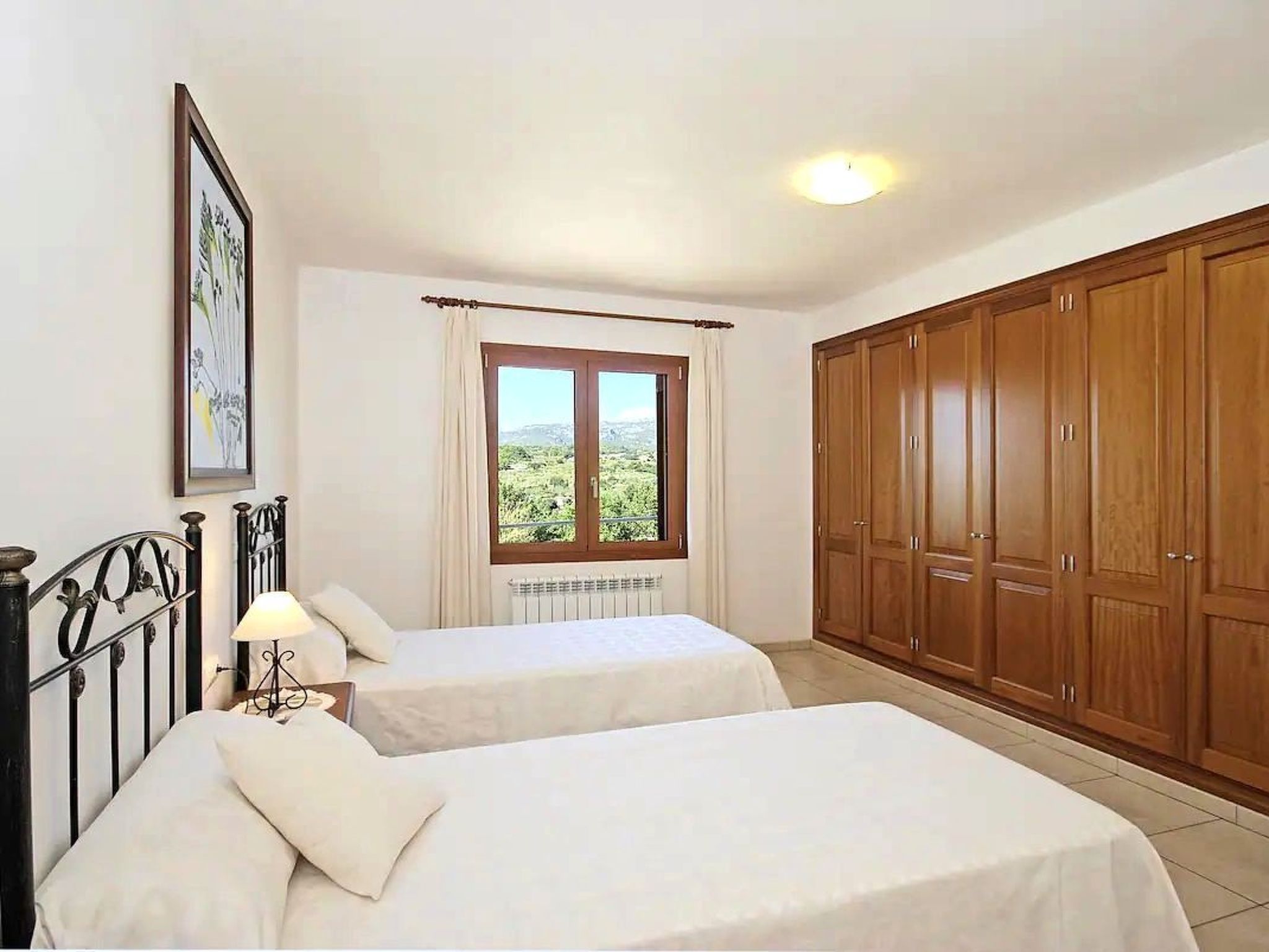 Ferienvilla mit Garten, Grill und Terrasse-Binnen