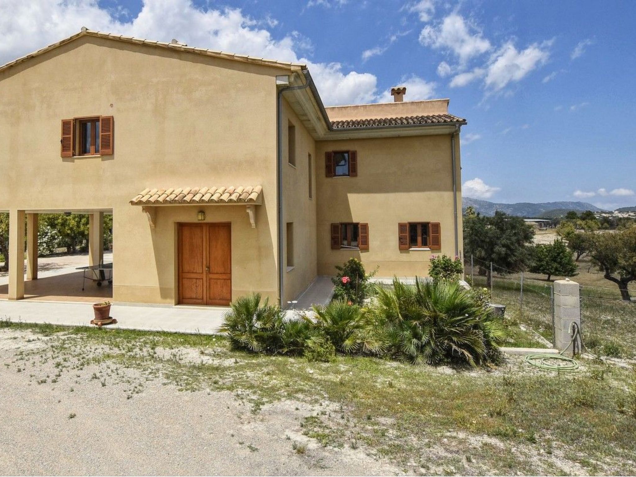 Ferienvilla mit Garten, Grill und Terrasse-Binnen