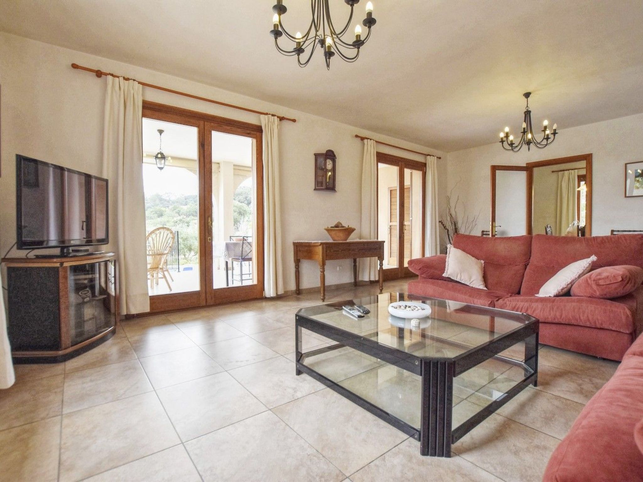 Photo of Schönes Landhaus mit Panoramablick auf die Berge