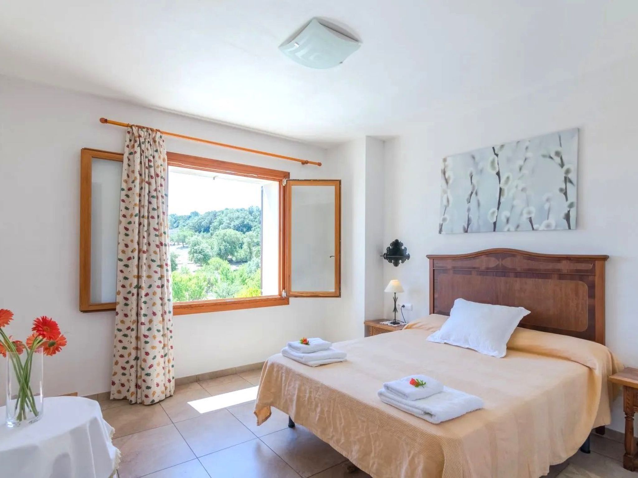 Photo of Schönes Landhaus mit Panoramablick auf die Berge