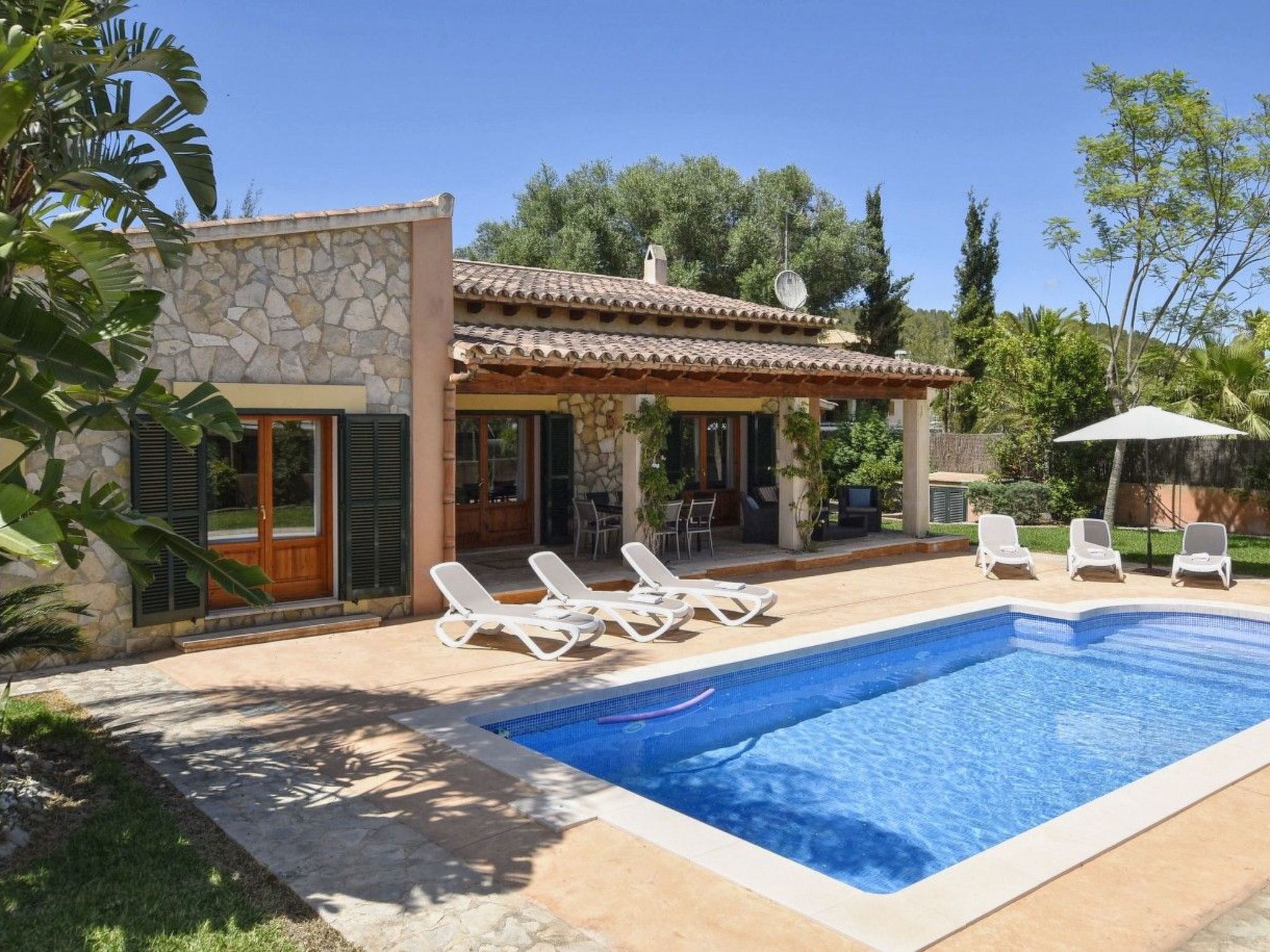 Moderne Villa mit privatem Pool in Crestatx