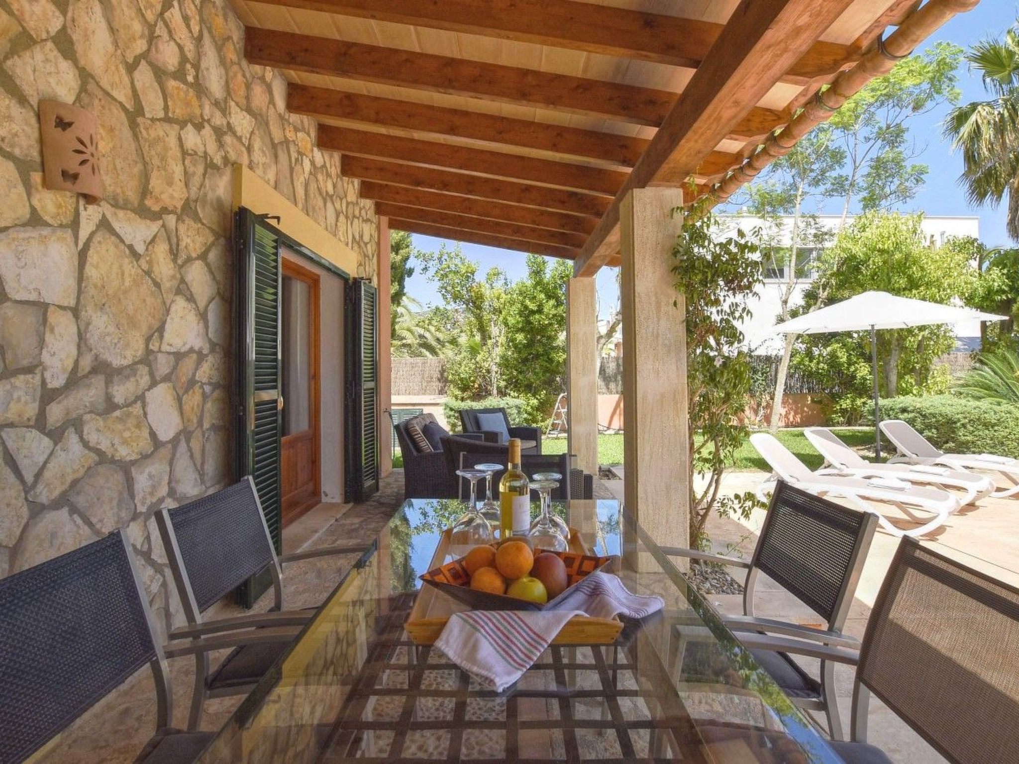 Moderne Villa mit privatem Pool in Crestatx-Image-tags.info