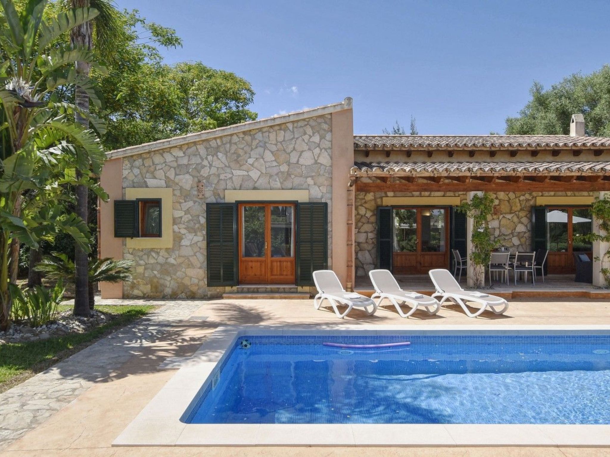 Moderne Villa mit privatem Pool in Crestatx-Draußen