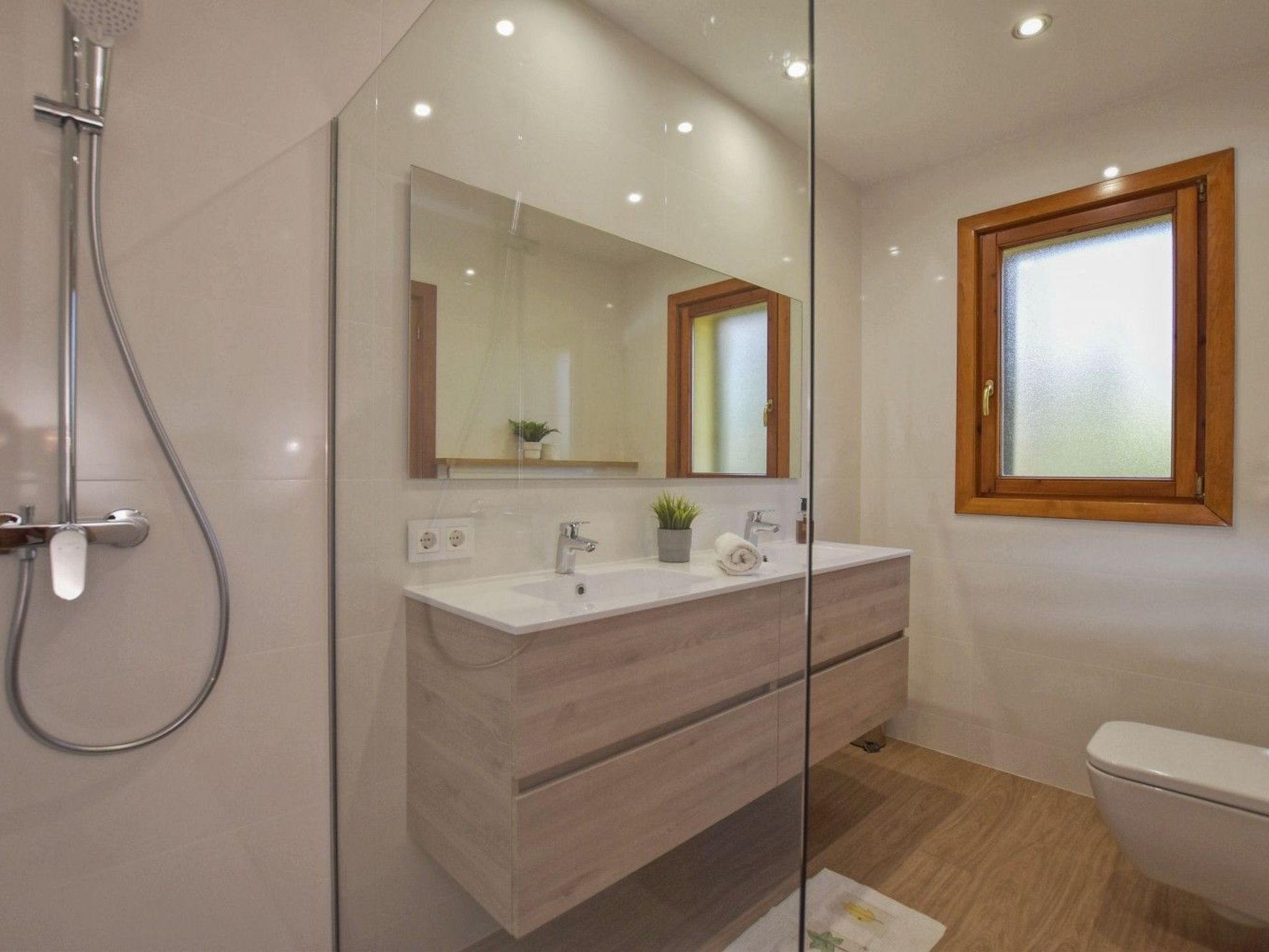 Moderne Villa mit privatem Pool in Crestatx-Image-tags.info