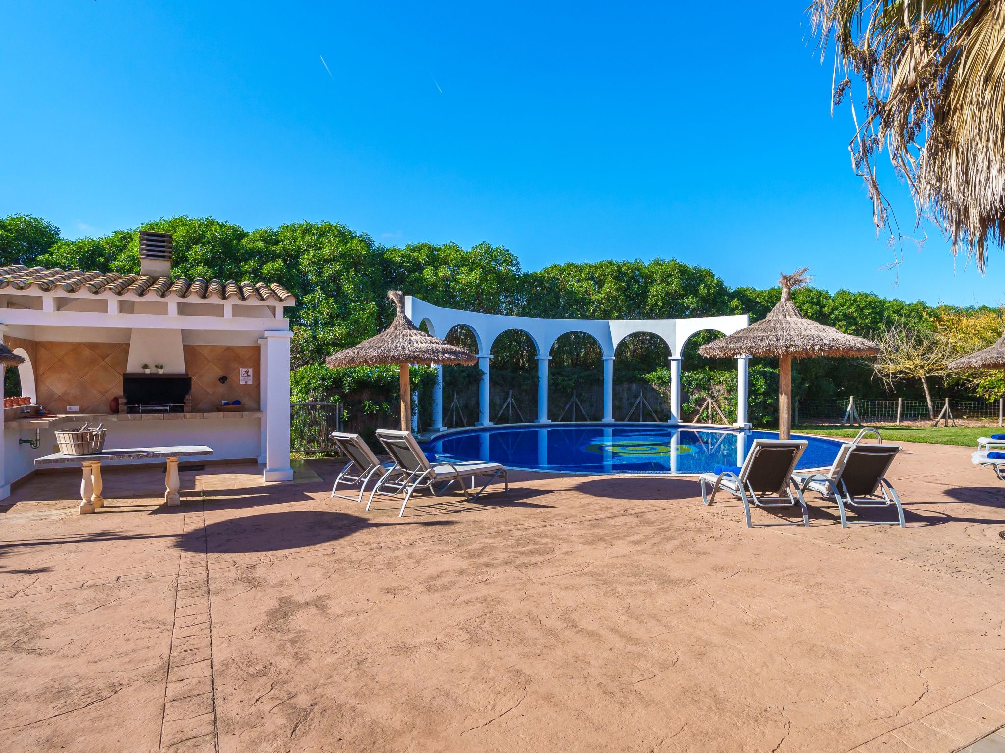 Schönes Landhaus mit Pool für 6 Personen-Inside