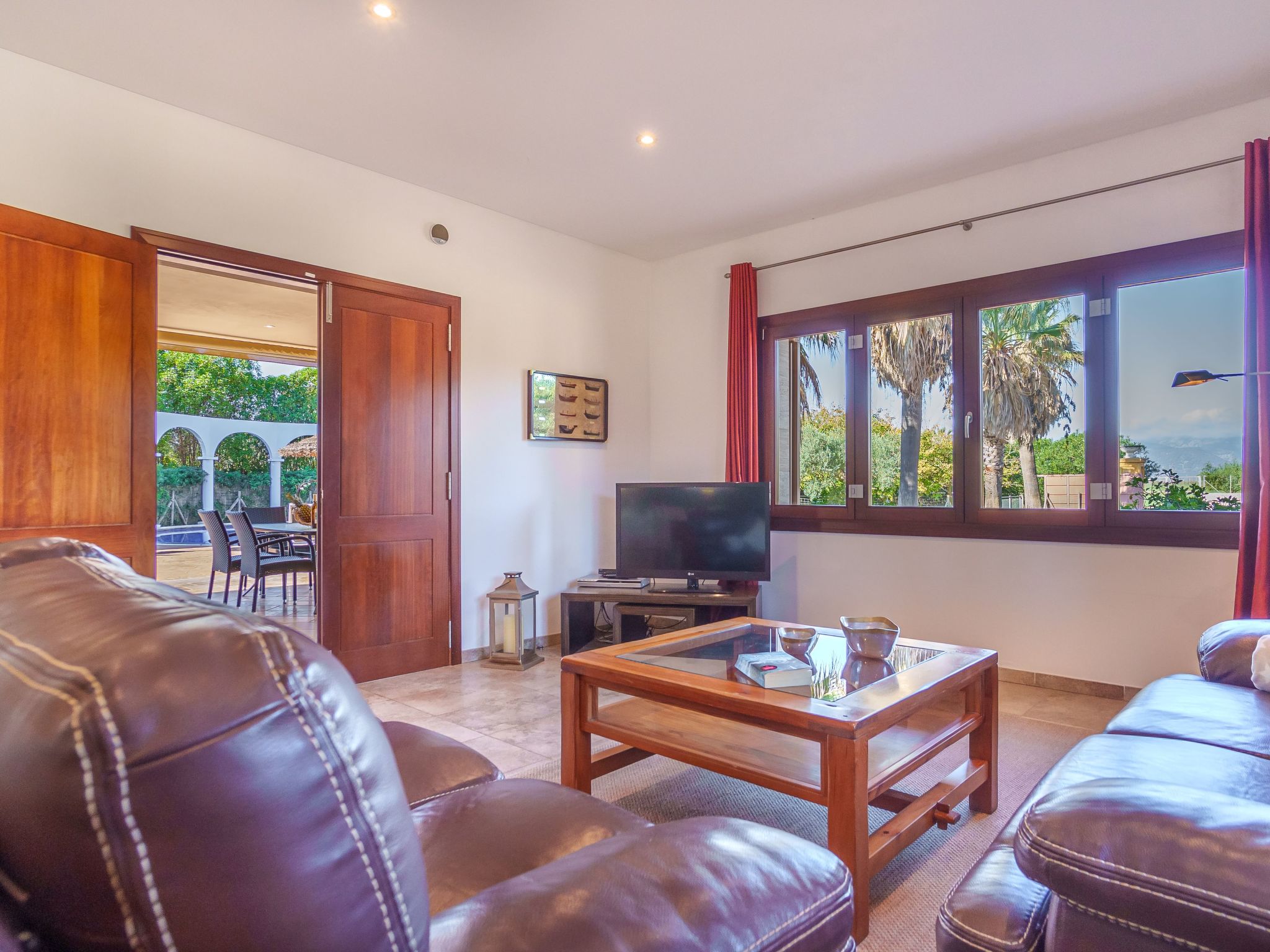 Schönes Landhaus mit Pool für 6 Personen-Inside