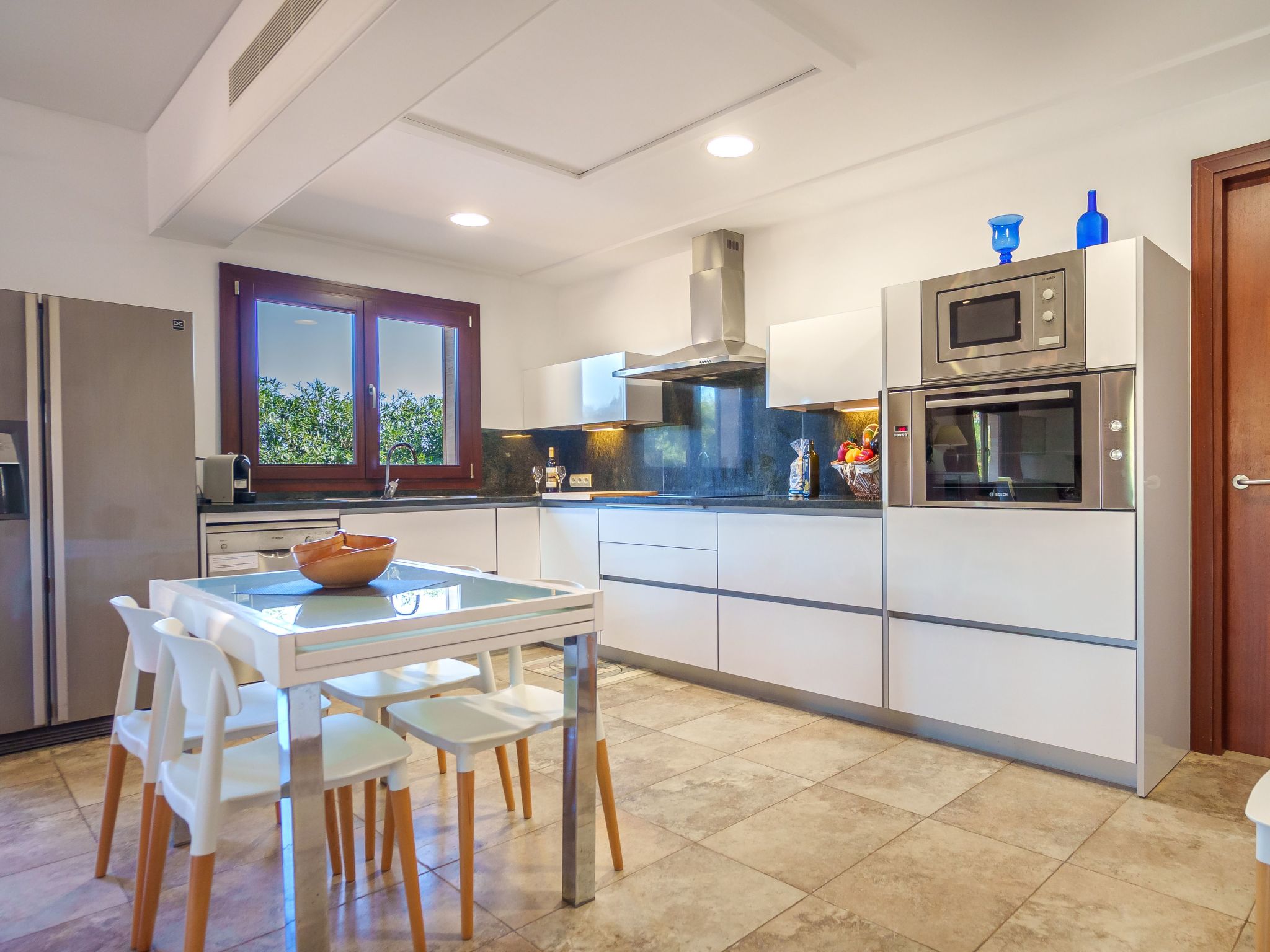 Schönes Landhaus mit Pool für 6 Personen-Inside