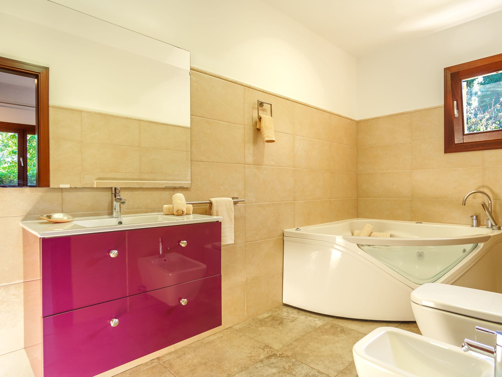 Schönes Landhaus mit Pool für 6 Personen-Inside