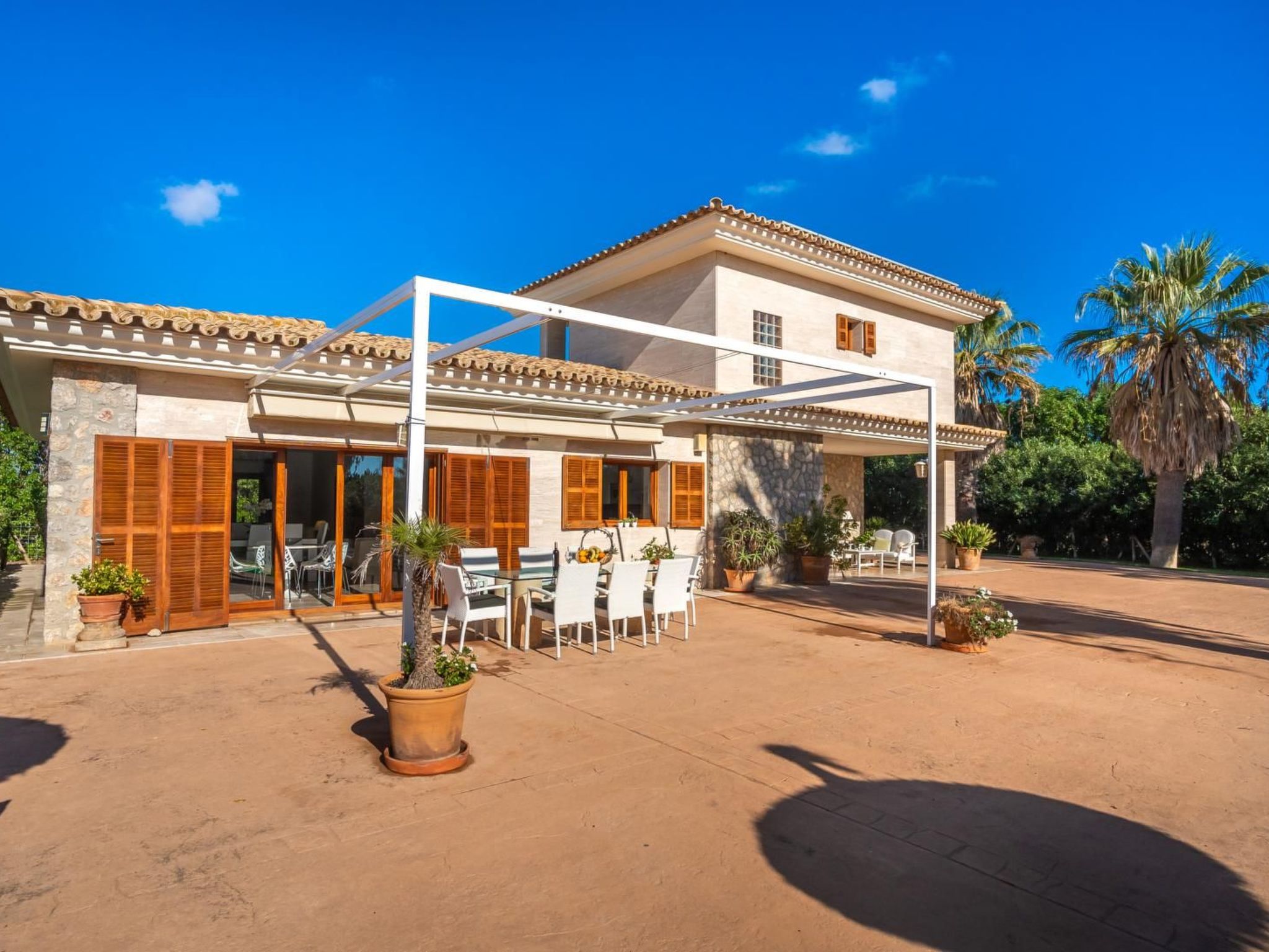 Schönes Landhaus mit Pool für 8 Personen-Dedans