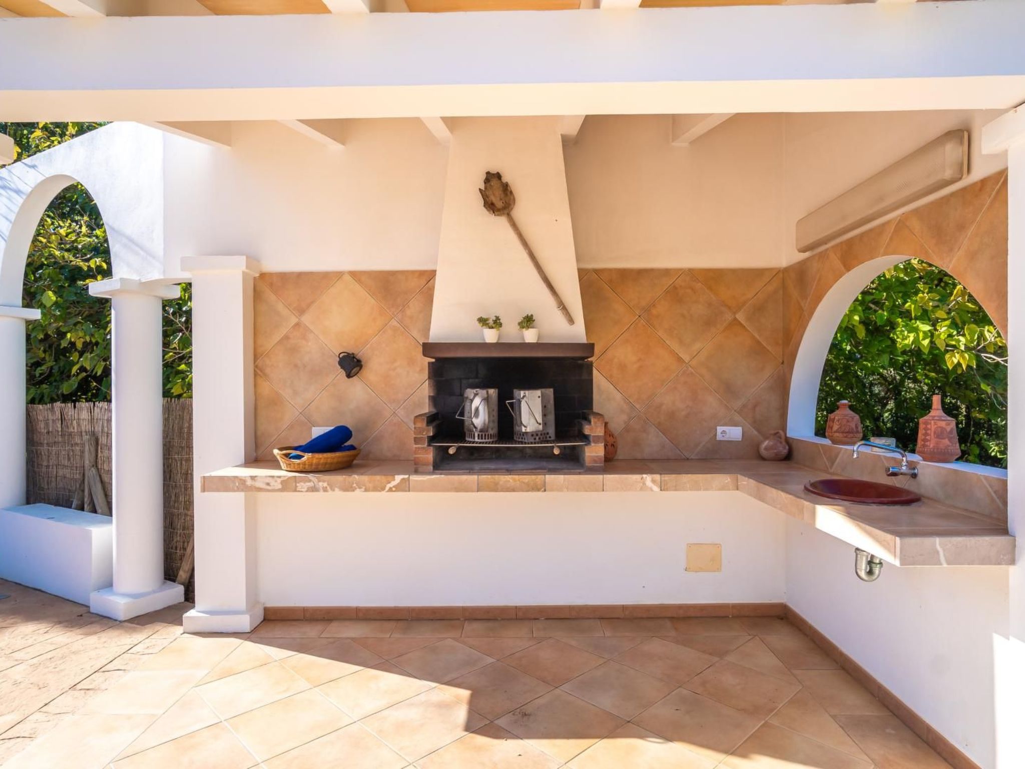 Schönes Landhaus mit Pool für 8 Personen-Dedans