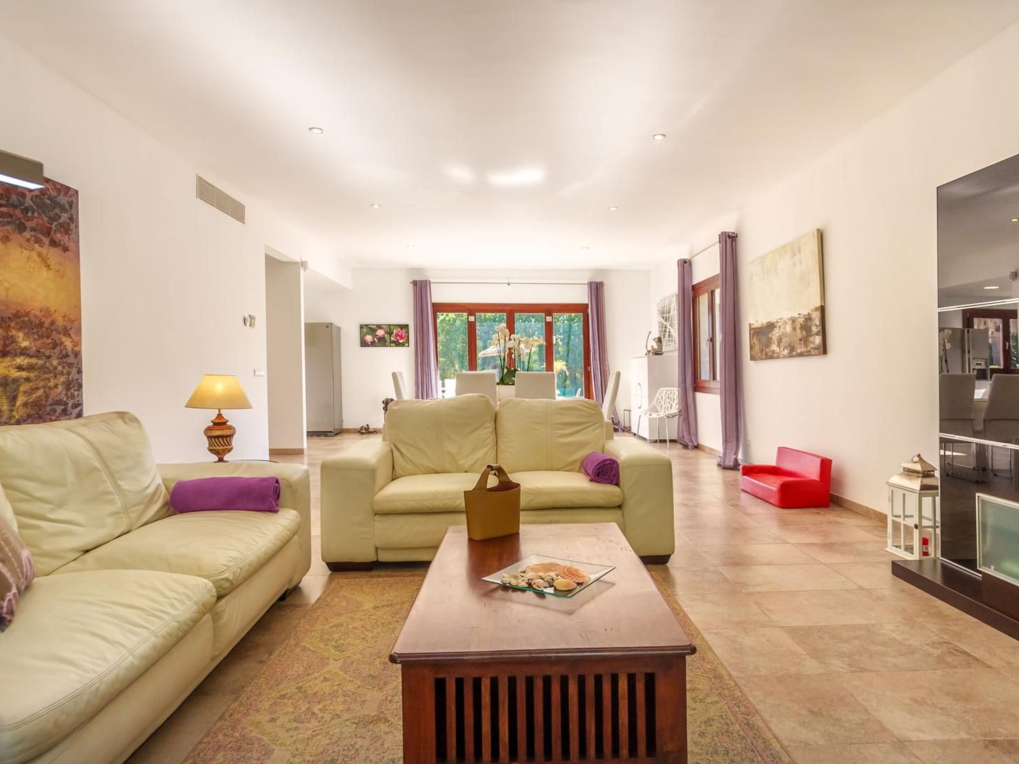 Schönes Landhaus mit Pool für 8 Personen-Dedans