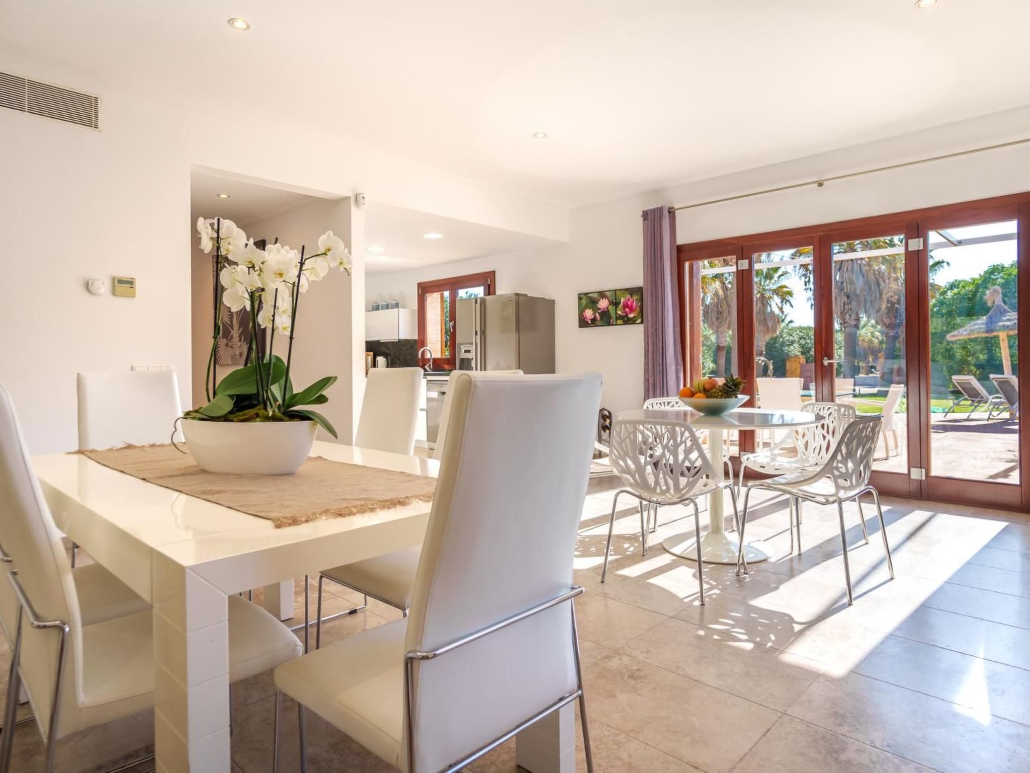 Schönes Landhaus mit Pool für 8 Personen-Dedans