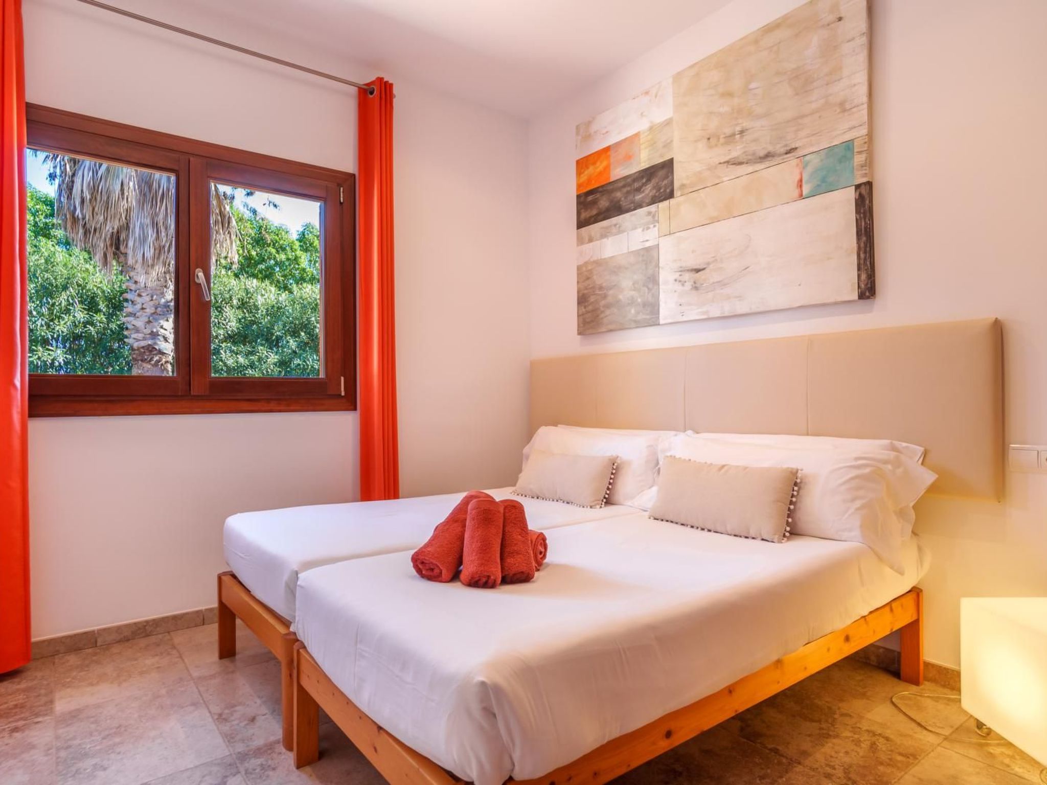 Schönes Landhaus mit Pool für 8 Personen-Dedans