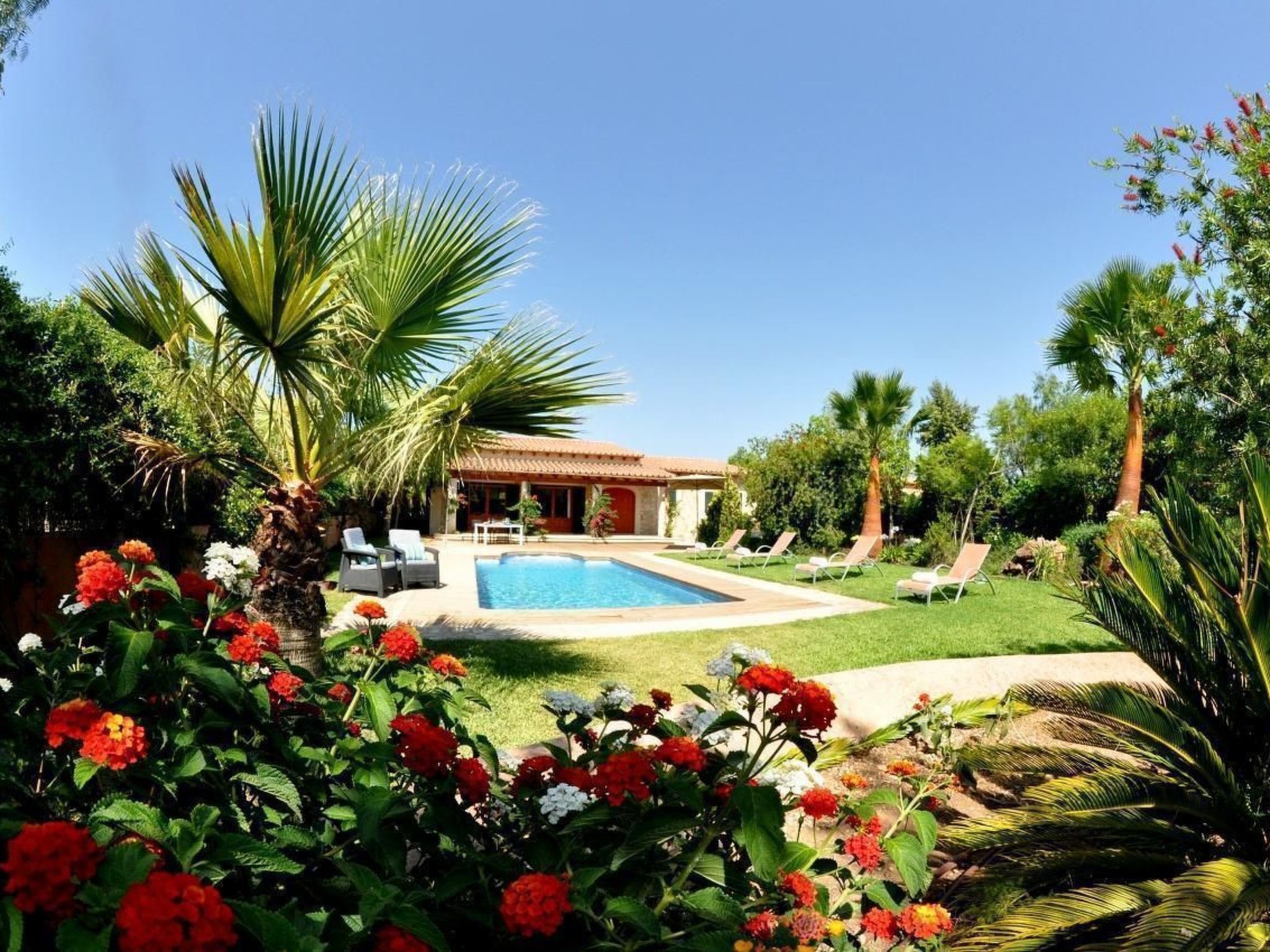 Villa Vista Verde mit Pool und Garten-Binnen