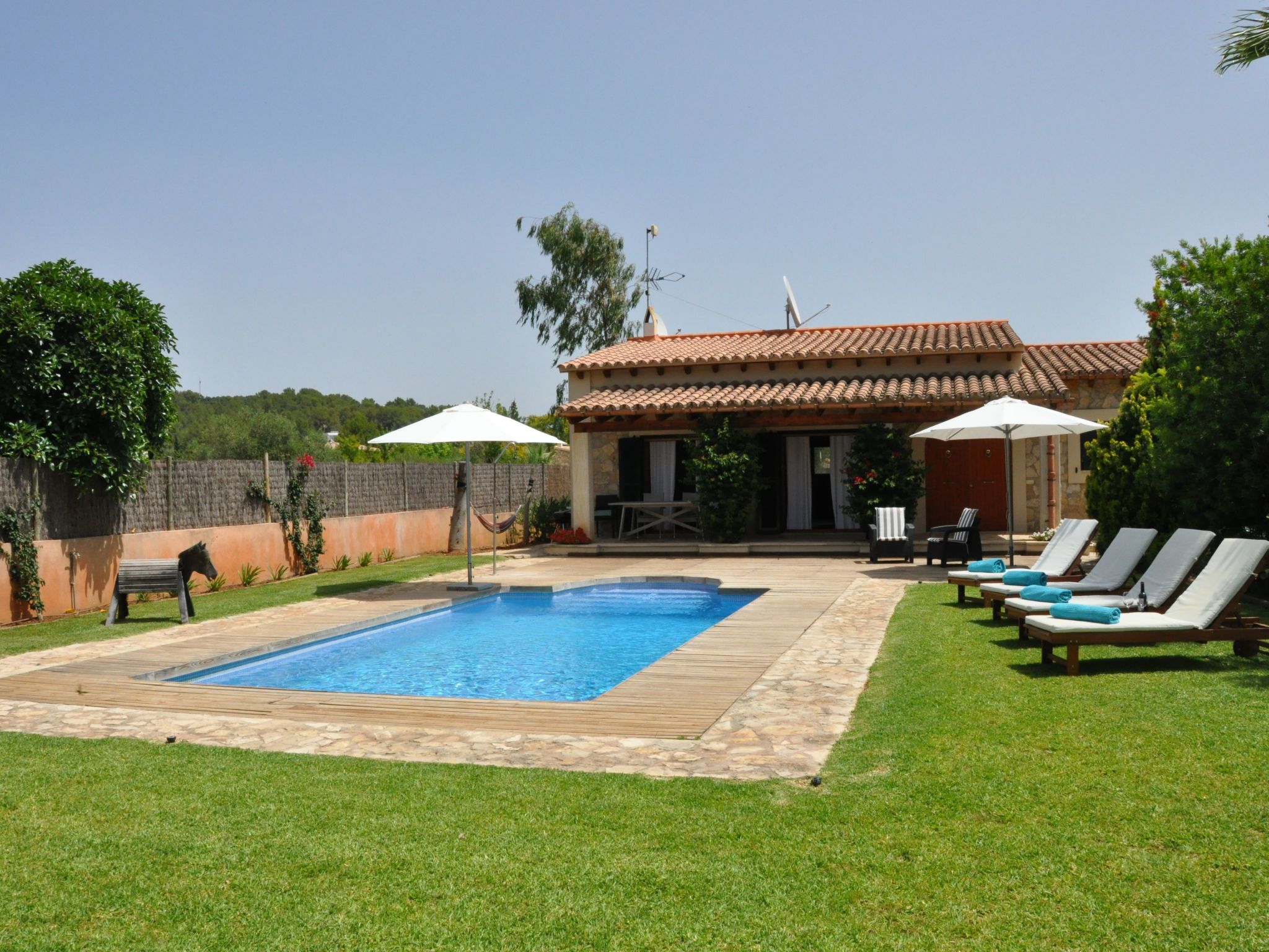 Villa Vista Verde mit Pool und Garten-Binnen