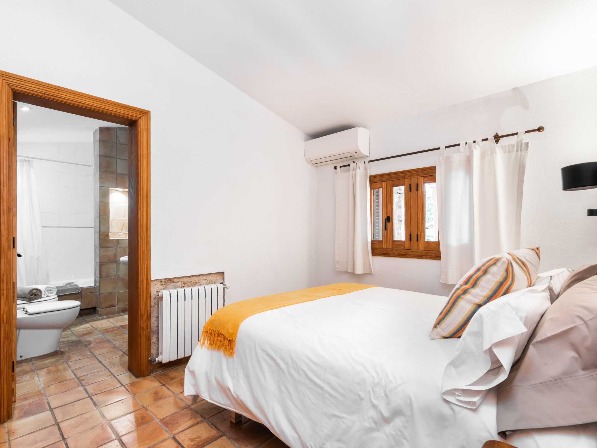 Villa Moliner ; Ruhe in 3,5 km Entfernung vom Strand von Llenaire-Drinnen