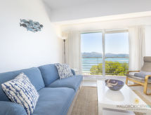 Licht appartement met zeezicht nabij de iconische Pine Walk in Port de Pollença - thumbnail 3