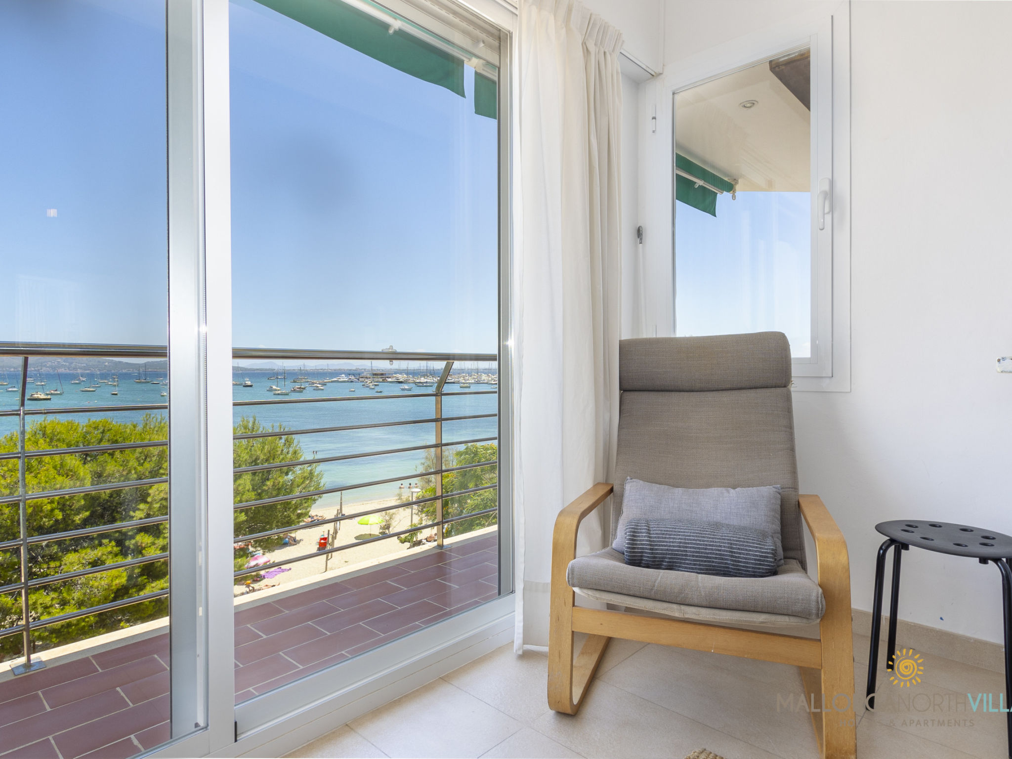 Licht appartement met zeezicht nabij de iconische Pine Walk in Port de Pollença - foto 4