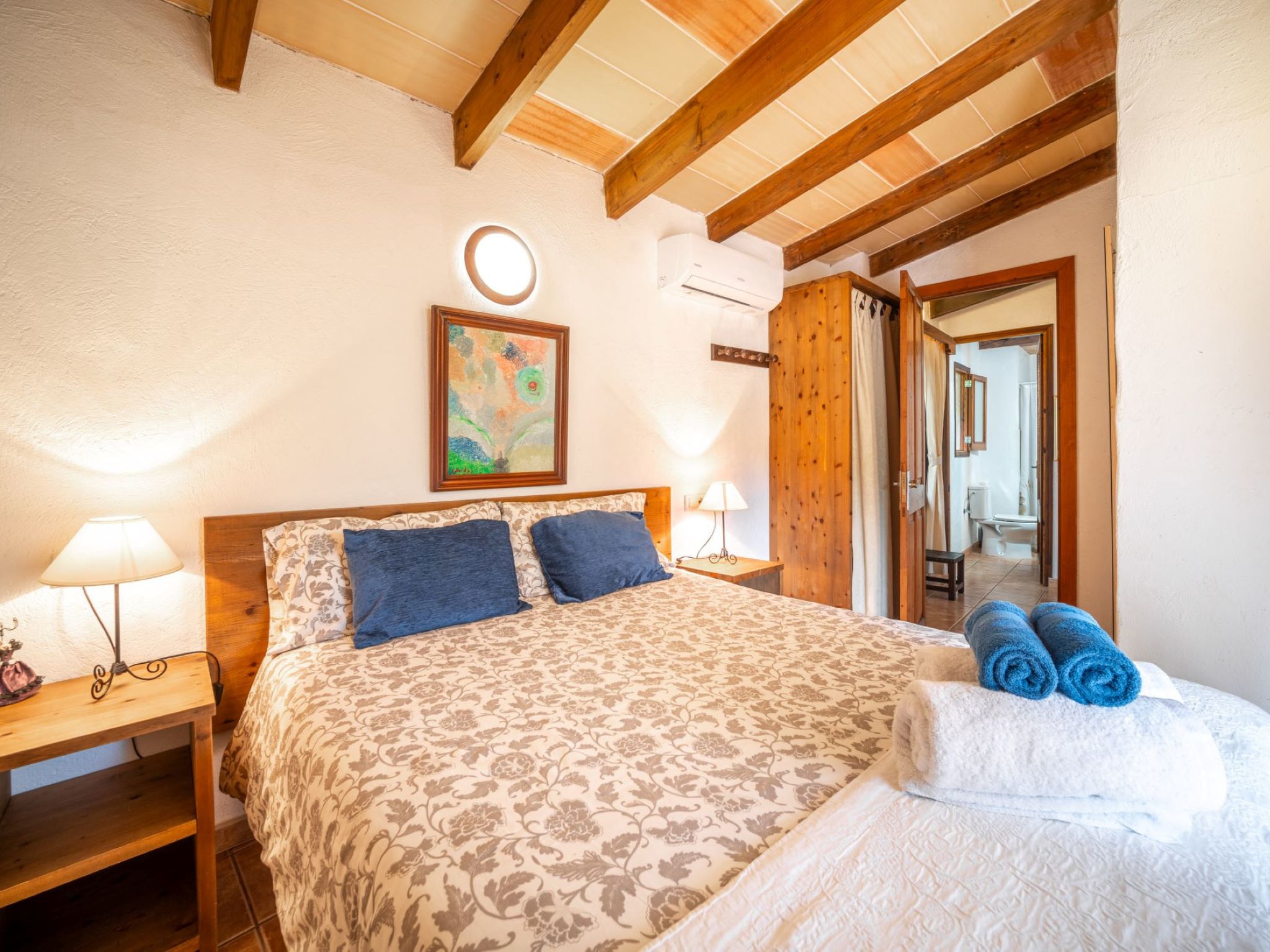 La Salve Can Jordi-Binnen