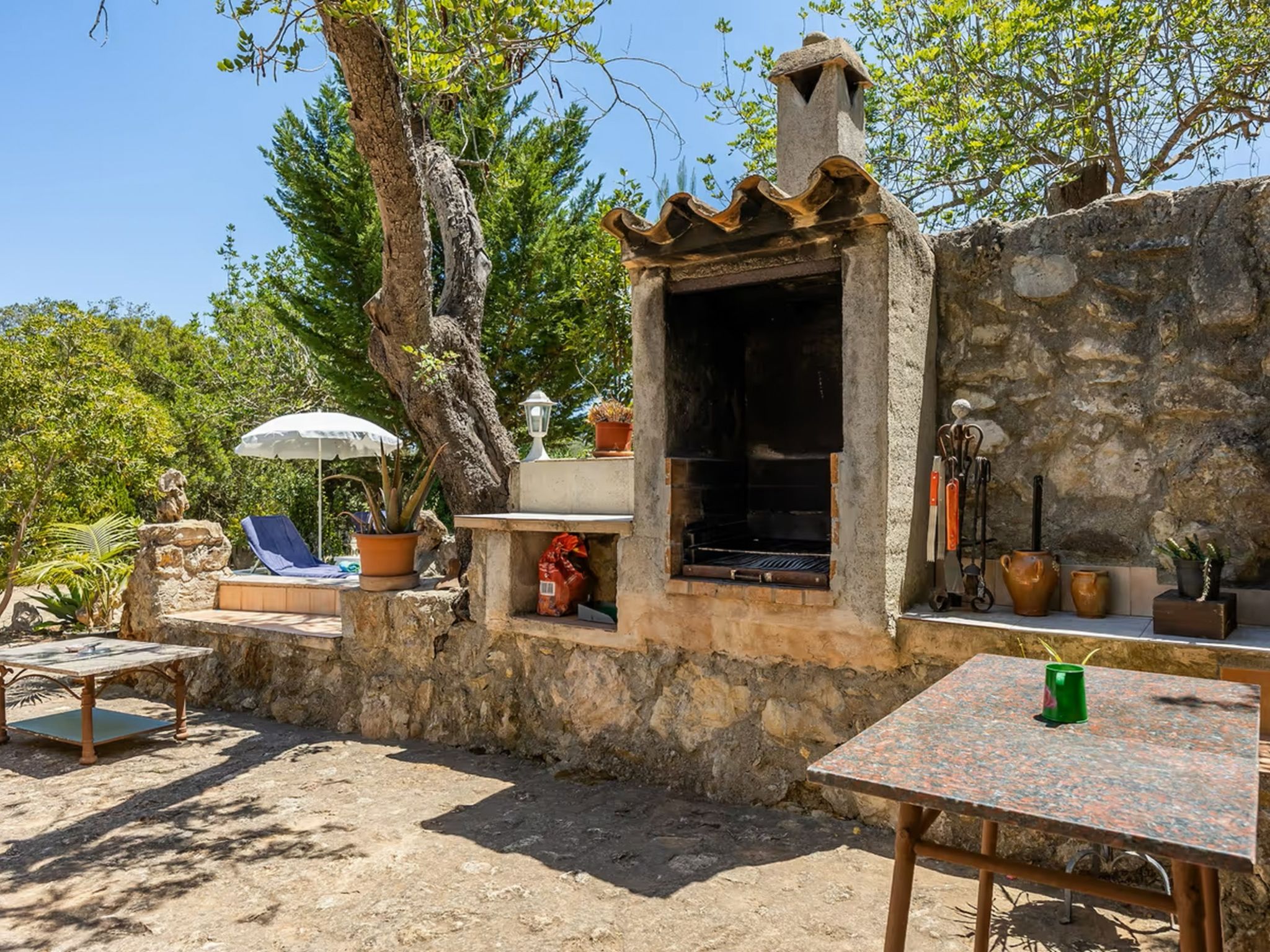 La Salve Can Jordi-Buiten