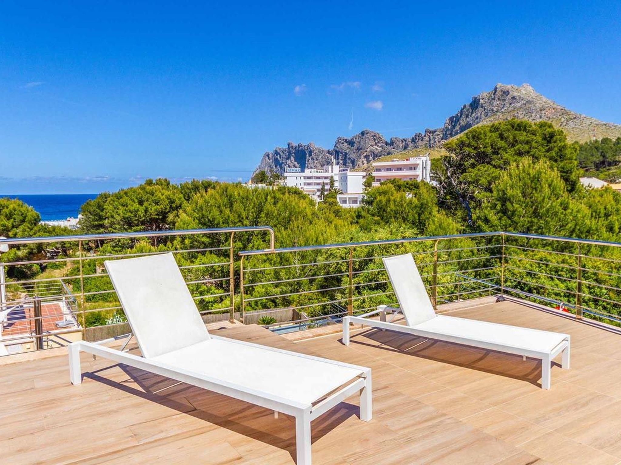 Schöne Villa im Zentrum von Cala Sant Vicenç-Binnen