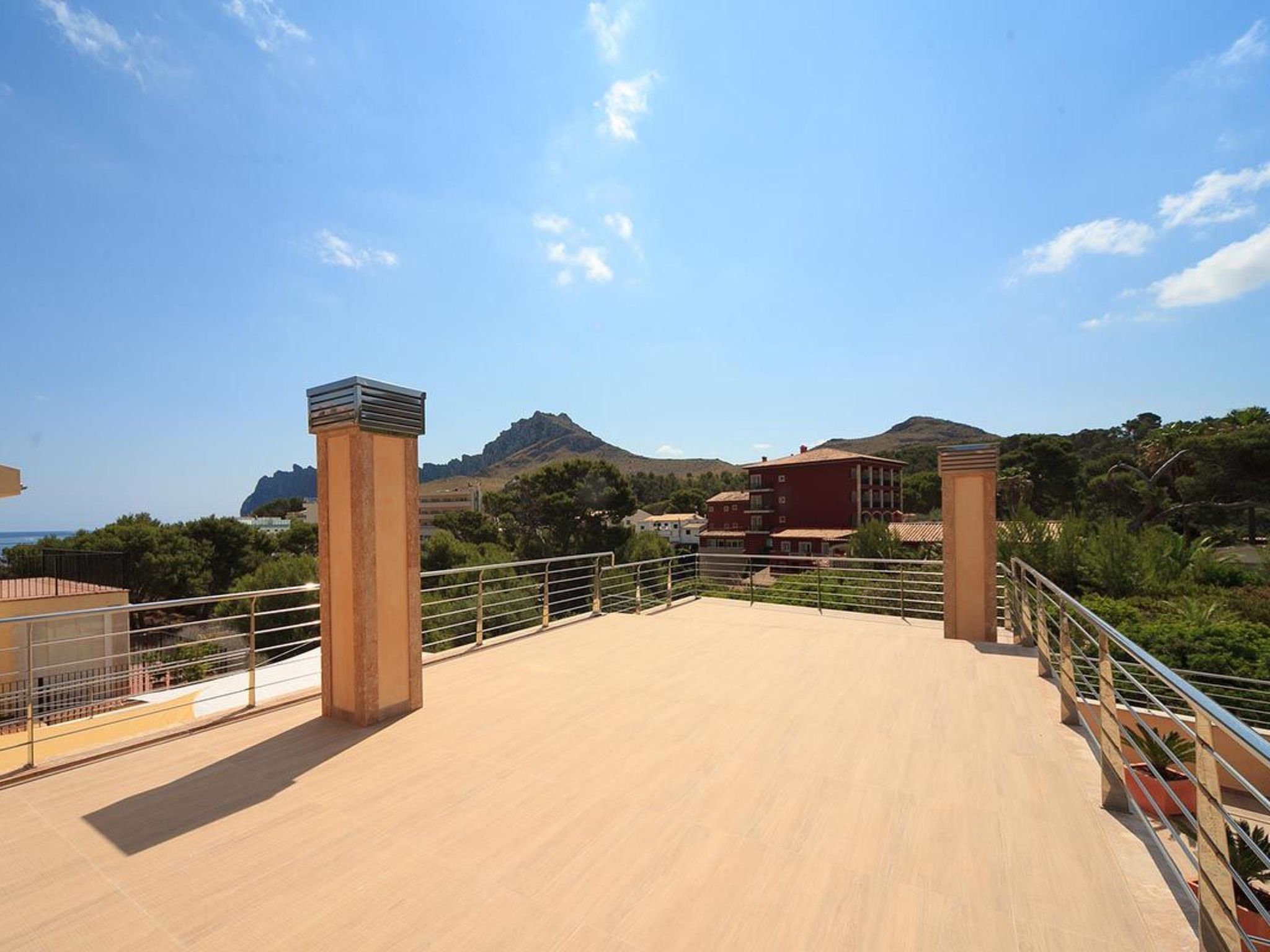 Schöne Villa im Zentrum von Cala Sant Vicenç-Binnen