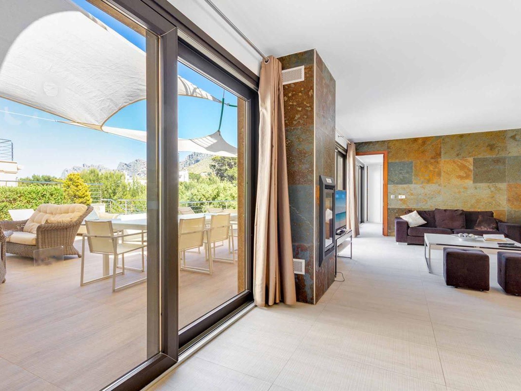 Schöne Villa im Zentrum von Cala Sant Vicenç-Binnen