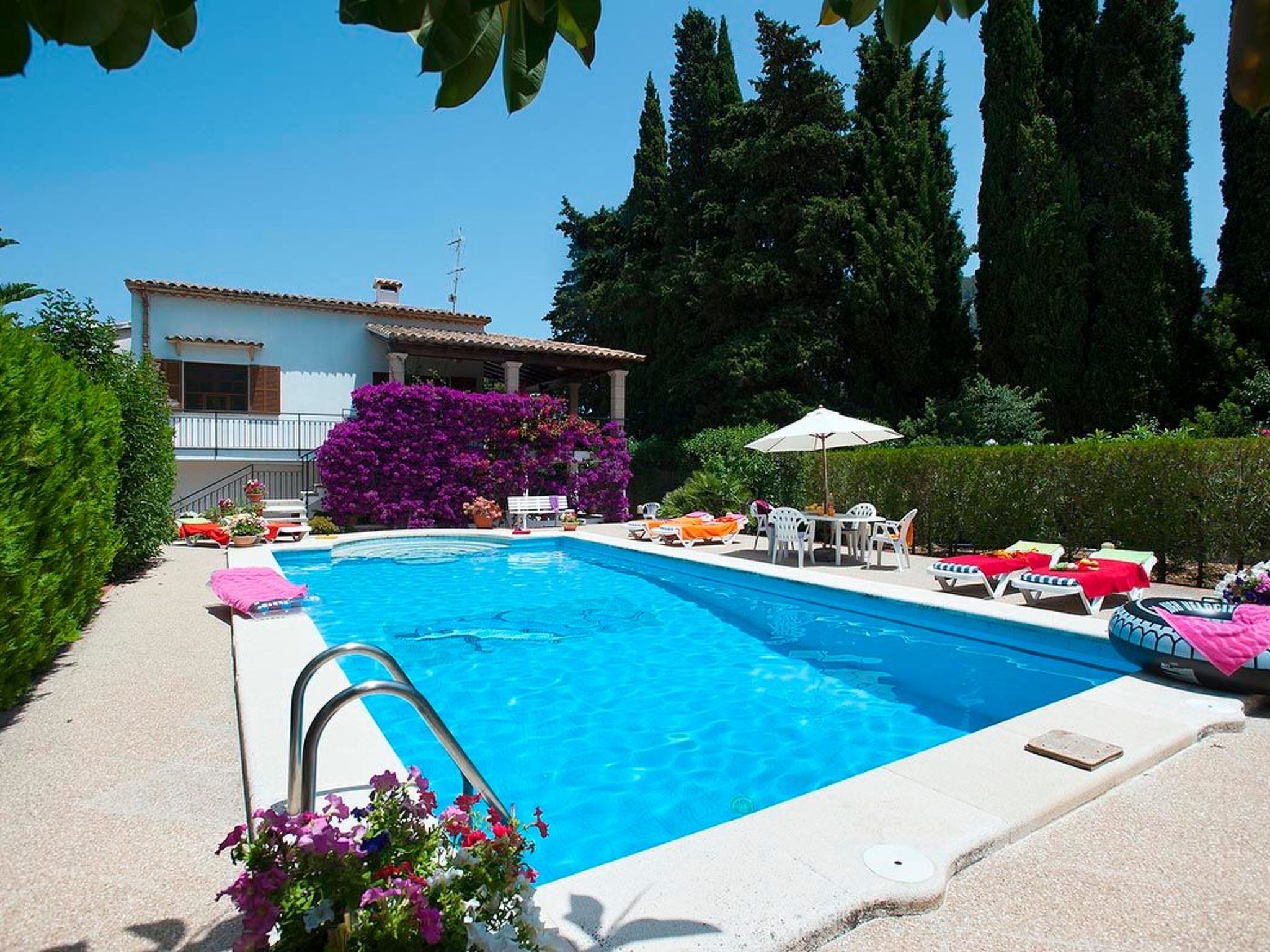 Villa 800 m vom Zentrum von Pollença entfernt-Drinnen