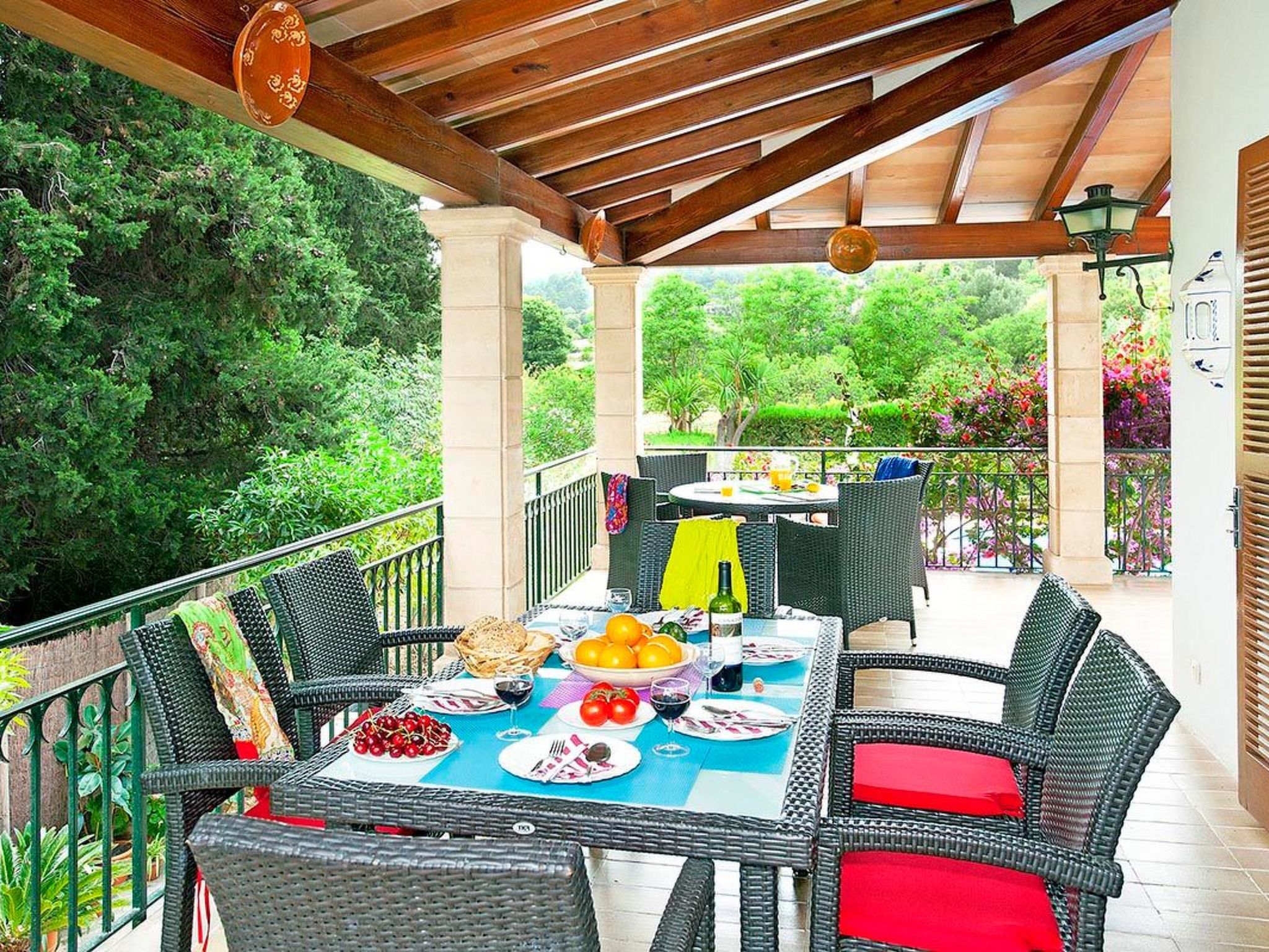 Villa 800 m vom Zentrum von Pollença entfernt-Drinnen