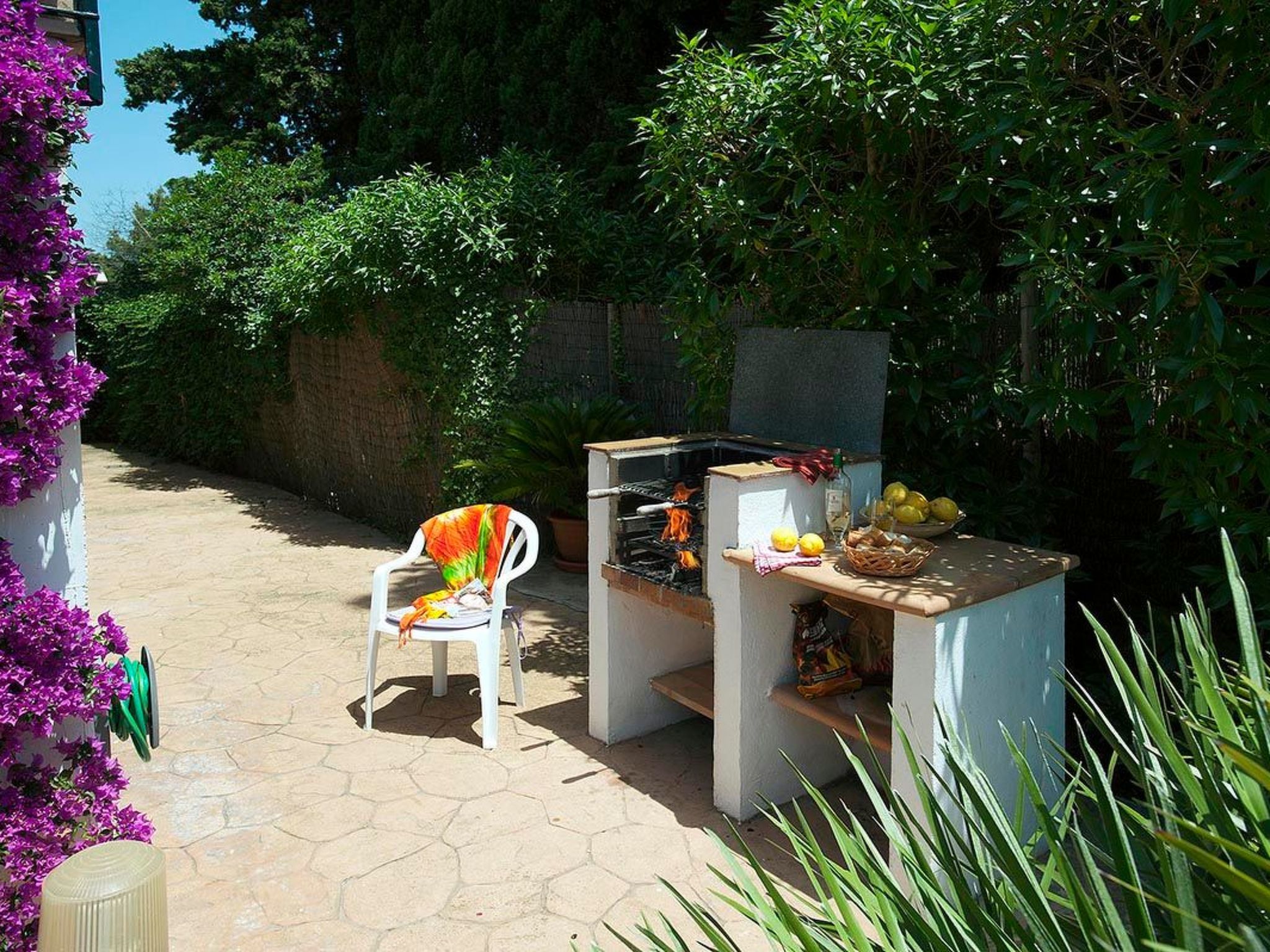 Villa 800 m vom Zentrum von Pollença entfernt-Drinnen