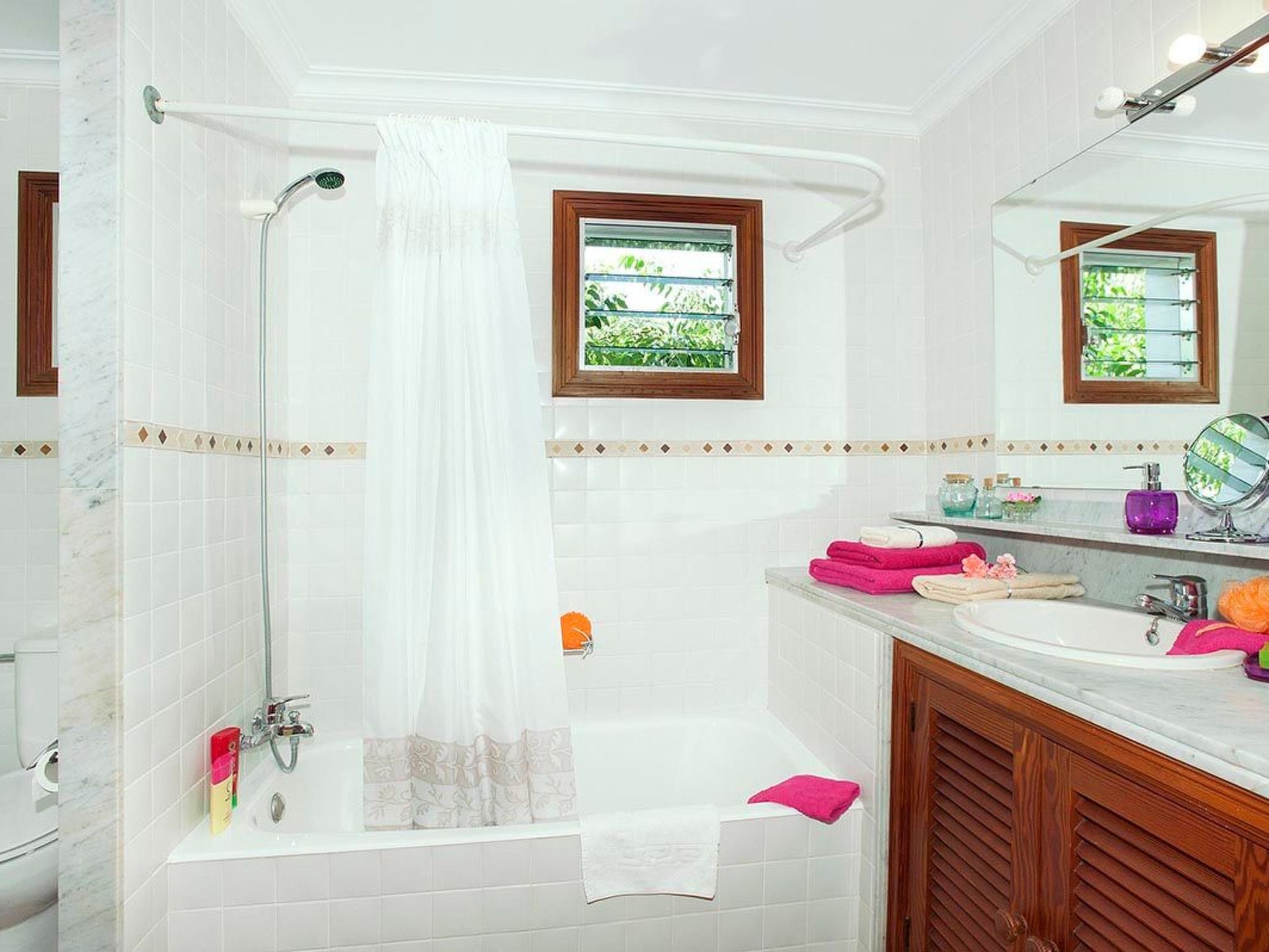 Villa 800 m vom Zentrum von Pollença entfernt-Drinnen