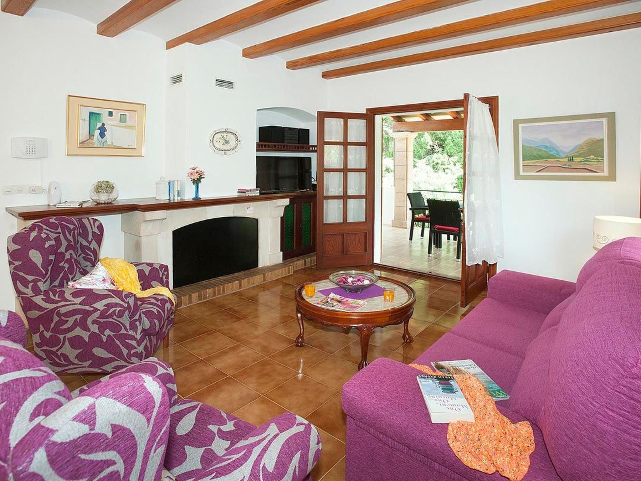 Villa 800 m vom Zentrum von Pollença entfernt-Drinnen