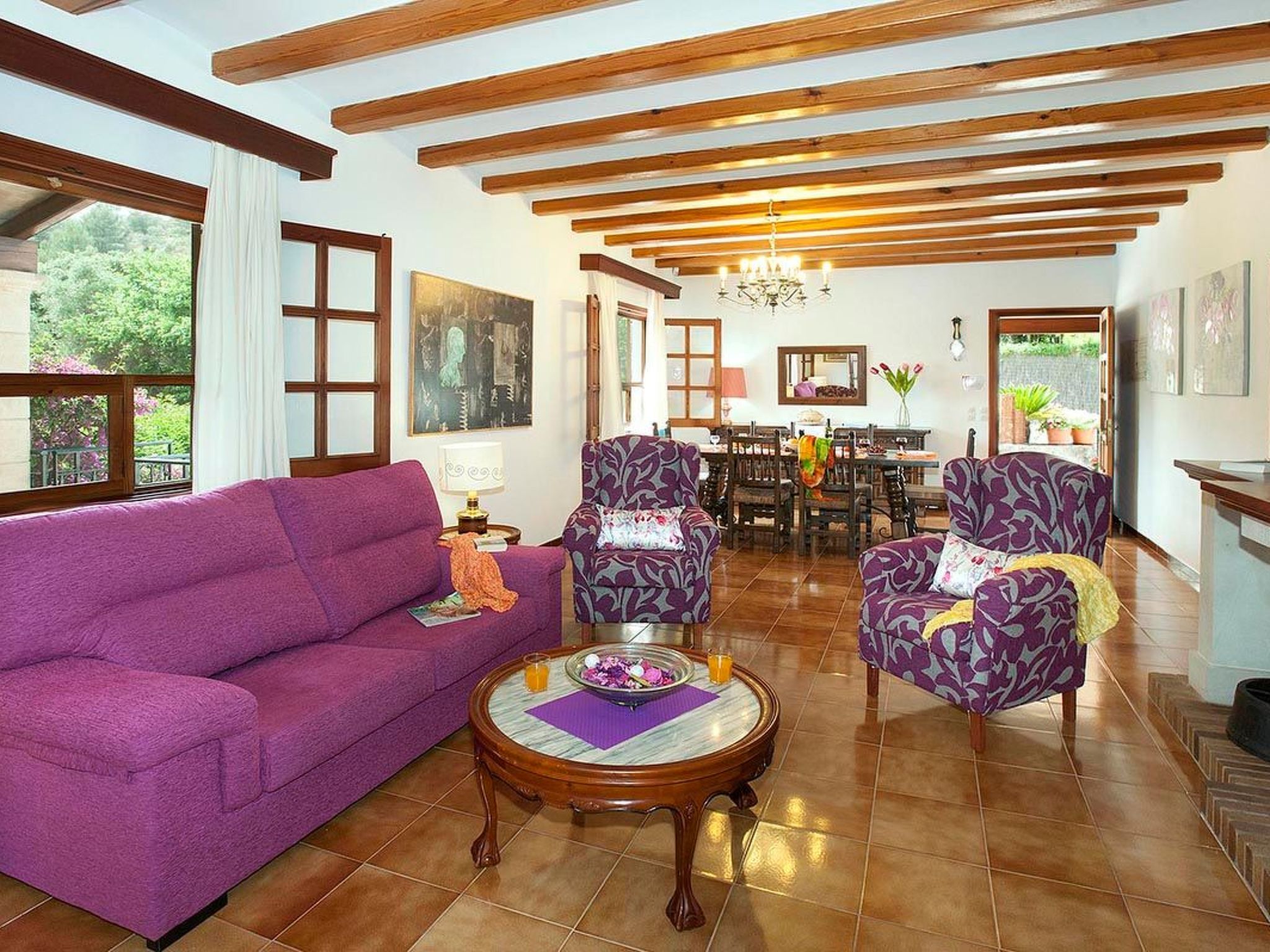 Villa 800 m vom Zentrum von Pollença entfernt-Drinnen