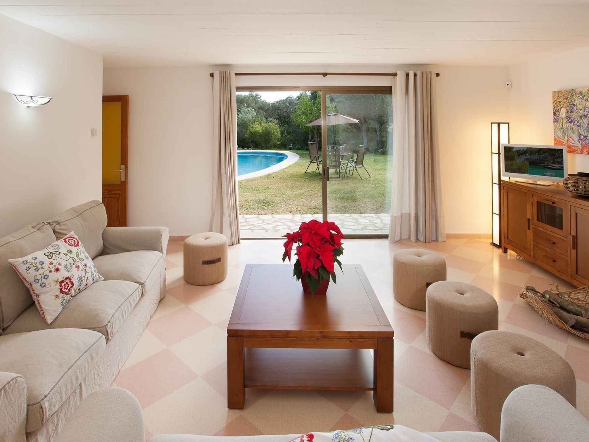 Ferienvilla "Can LLamas-Image-tags.info