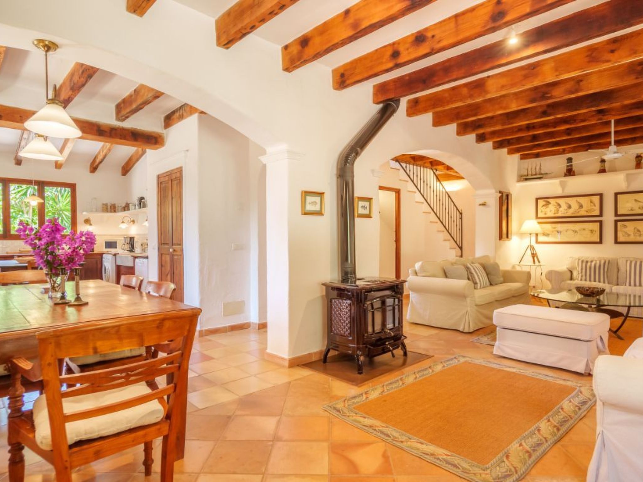 Luxuriöses Landhaus mit Pool für 12 Personen, nur 3 km von Pollensa und dem Str-Drinnen